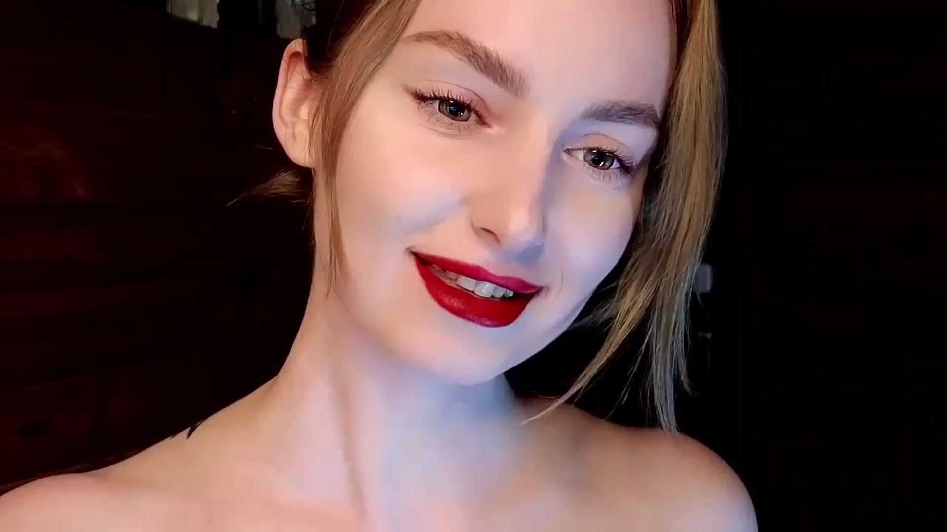 Gallery image thumbnail from Red_Lips_Girl's myfreecams stream on, 04/22/2025, 21:56 image 20 of 20