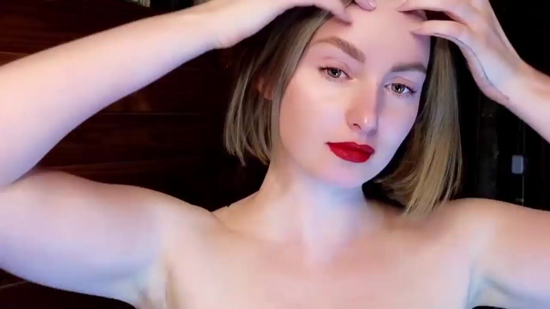 Gallery image thumbnail from Red_Lips_Girl's myfreecams stream on, 04/27/2025, 22:07 image 1 of 20