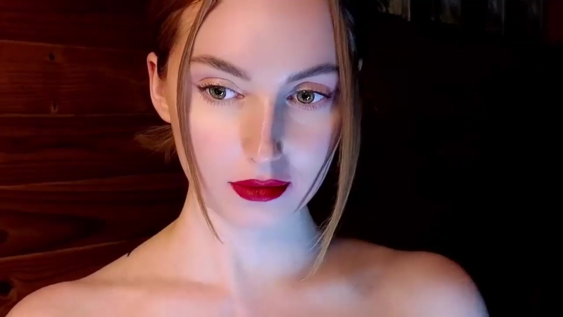 Gallery image thumbnail from Red_Lips_Girl's myfreecams stream on, 04/30/2025, 23:49 image 6 of 20