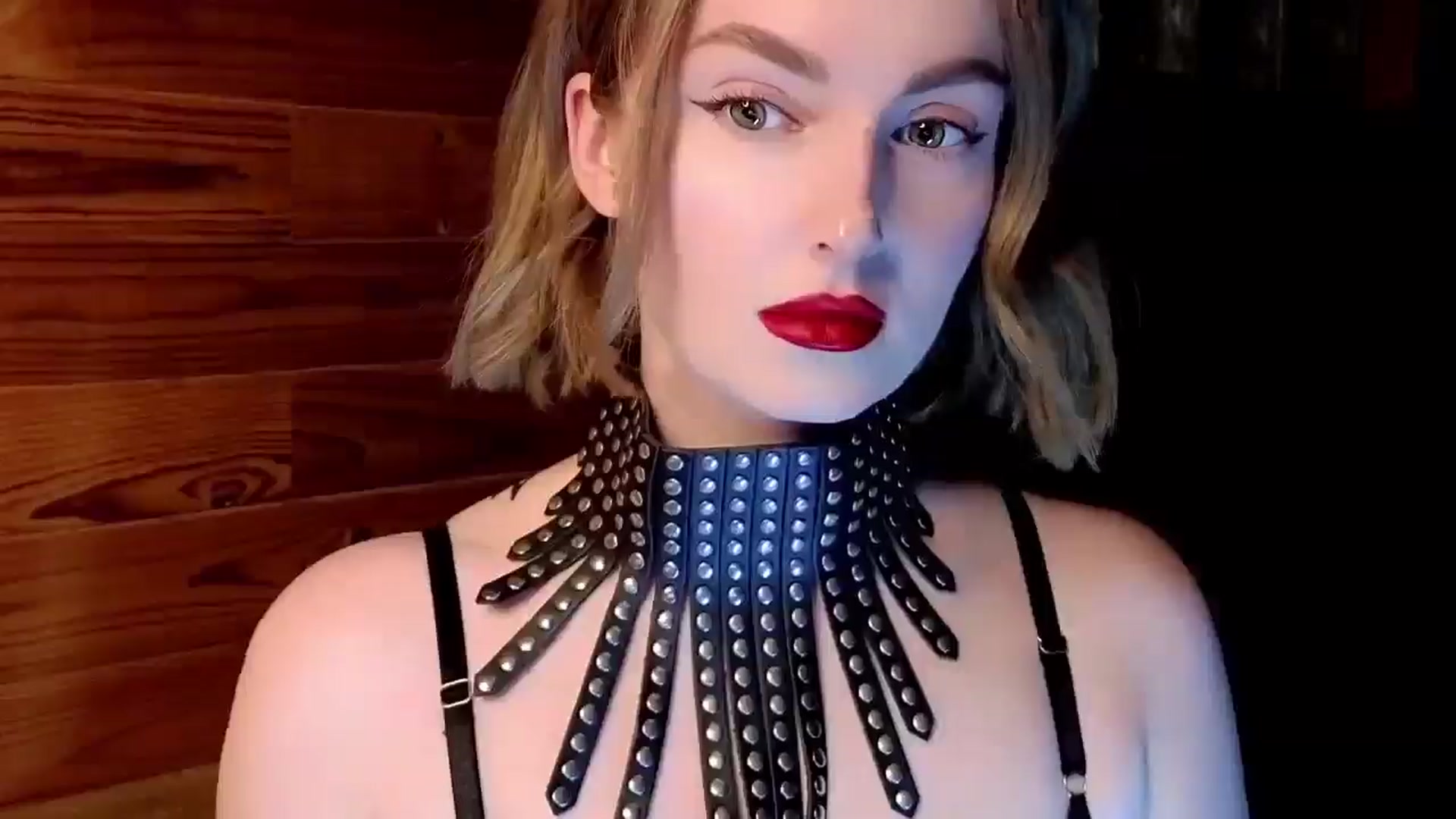 Gallery image thumbnail from Red_Lips_Girl's myfreecams stream on, 05/03/2025, 21:08 image 20 of 20