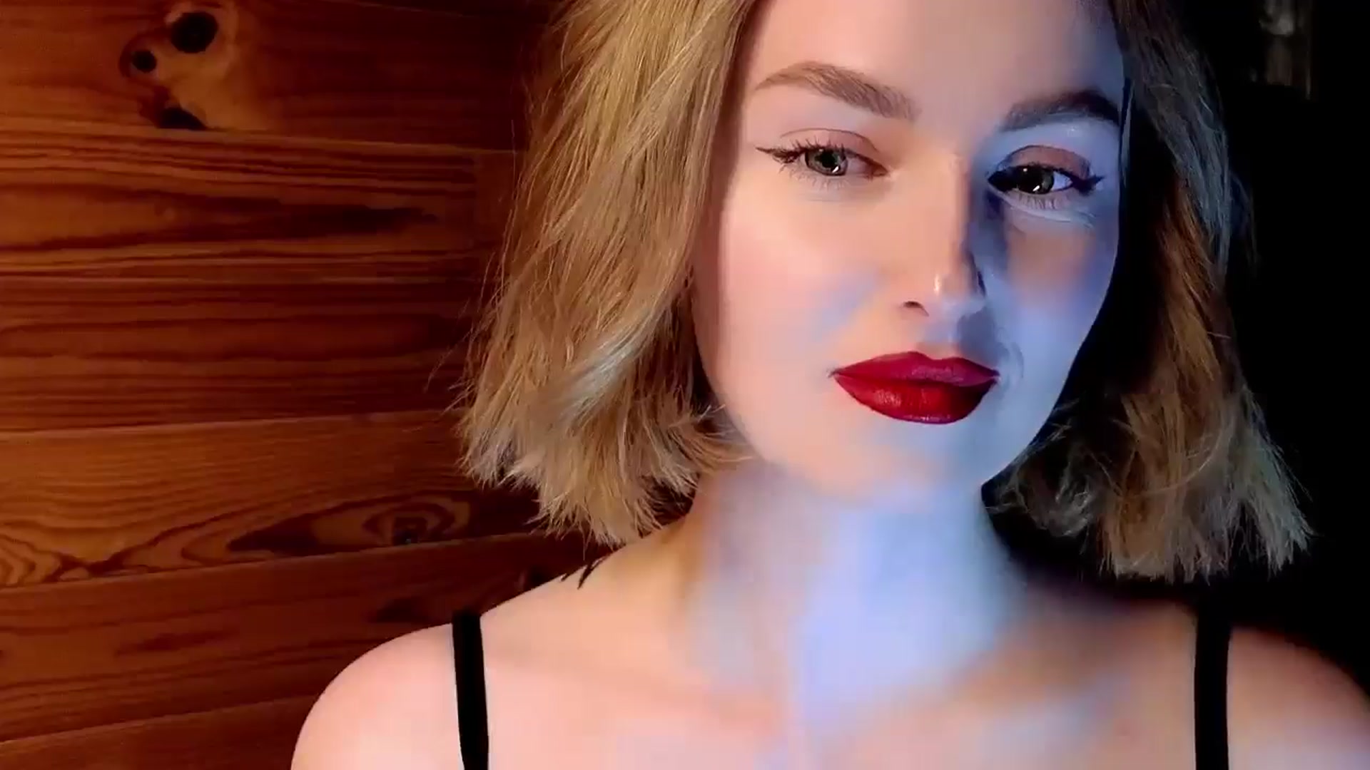 Gallery image thumbnail from Red_Lips_Girl's myfreecams stream on, 05/03/2025, 21:08 image 5 of 20