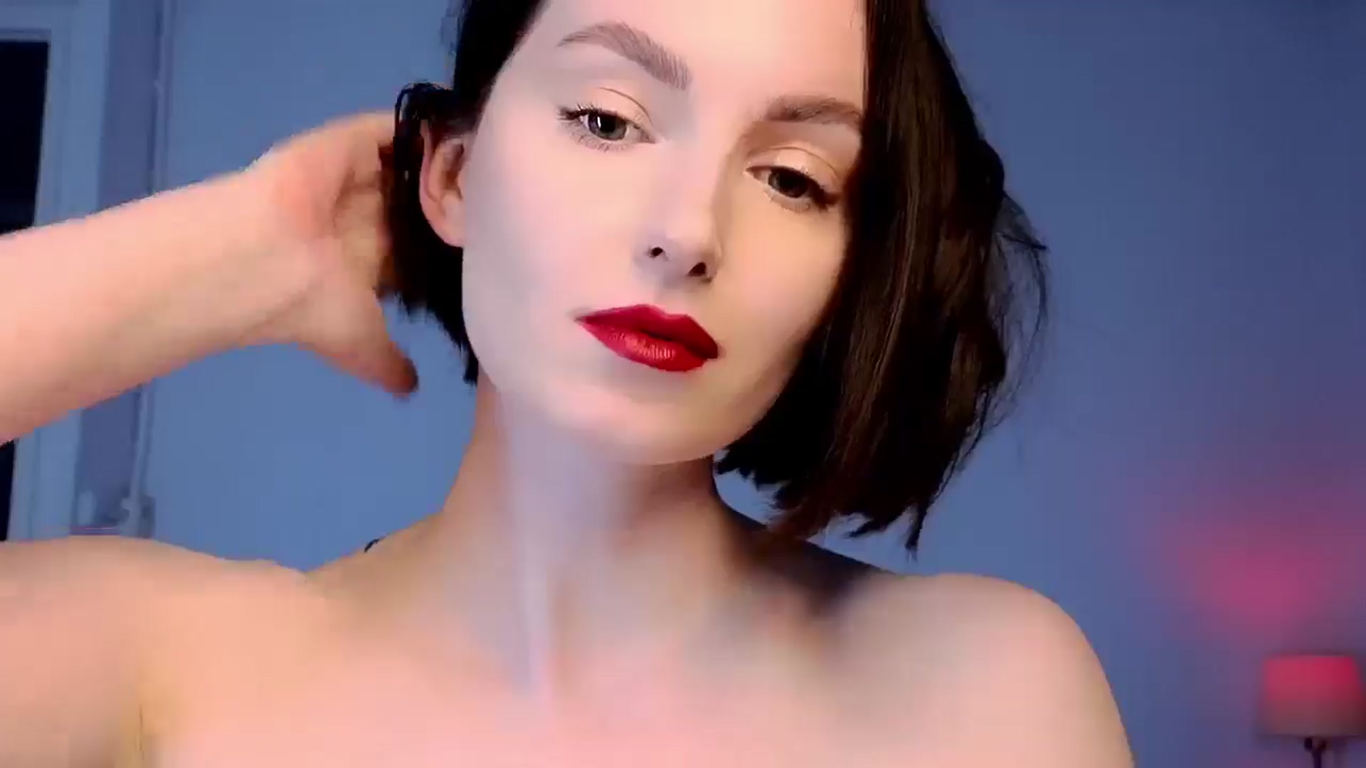 Gallery image thumbnail from Red_Lips_Girl's myfreecams stream on, 05/14/2025, 22:25 image 16 of 20