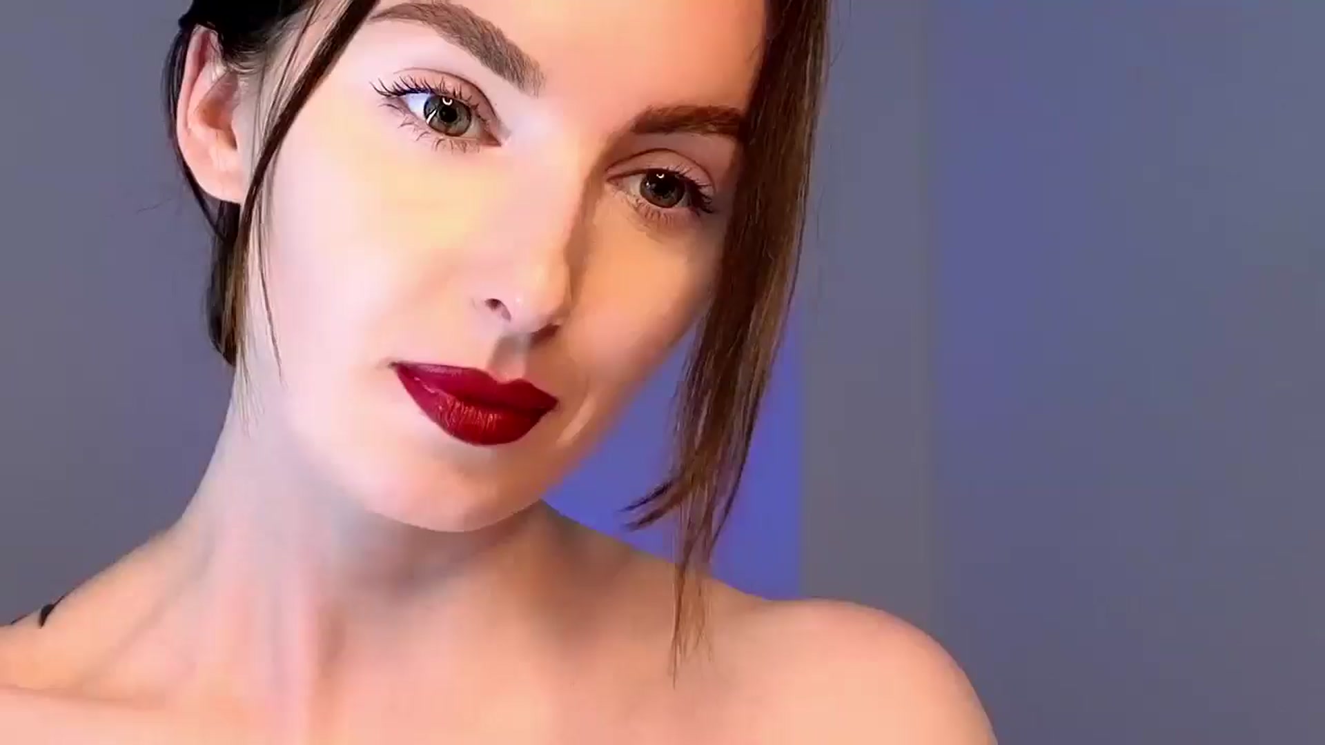 Gallery image thumbnail from Red_Lips_Girl's myfreecams stream on, 06/03/2025, 22:46 image 18 of 20