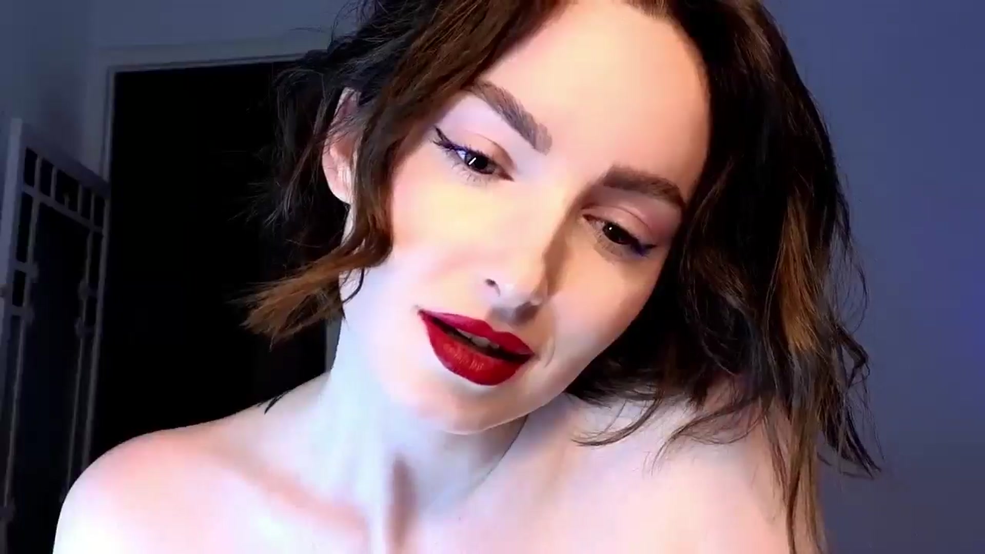 Gallery image thumbnail from Red_Lips_Girl's myfreecams stream on, 06/08/2025, 23:13 image 2 of 20