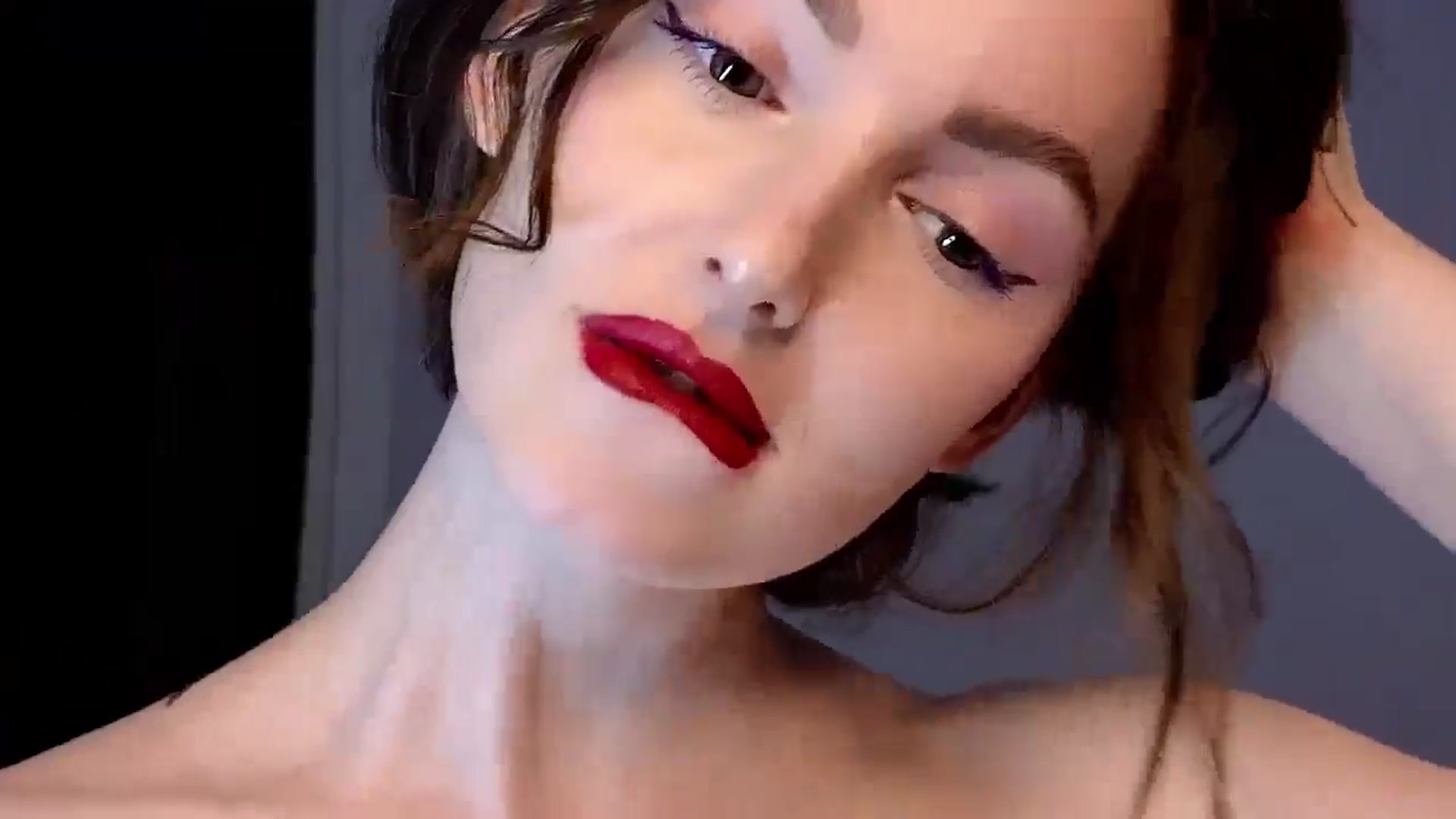 Gallery image thumbnail from Red_Lips_Girl's myfreecams stream on, 06/08/2025, 23:13 image 15 of 20
