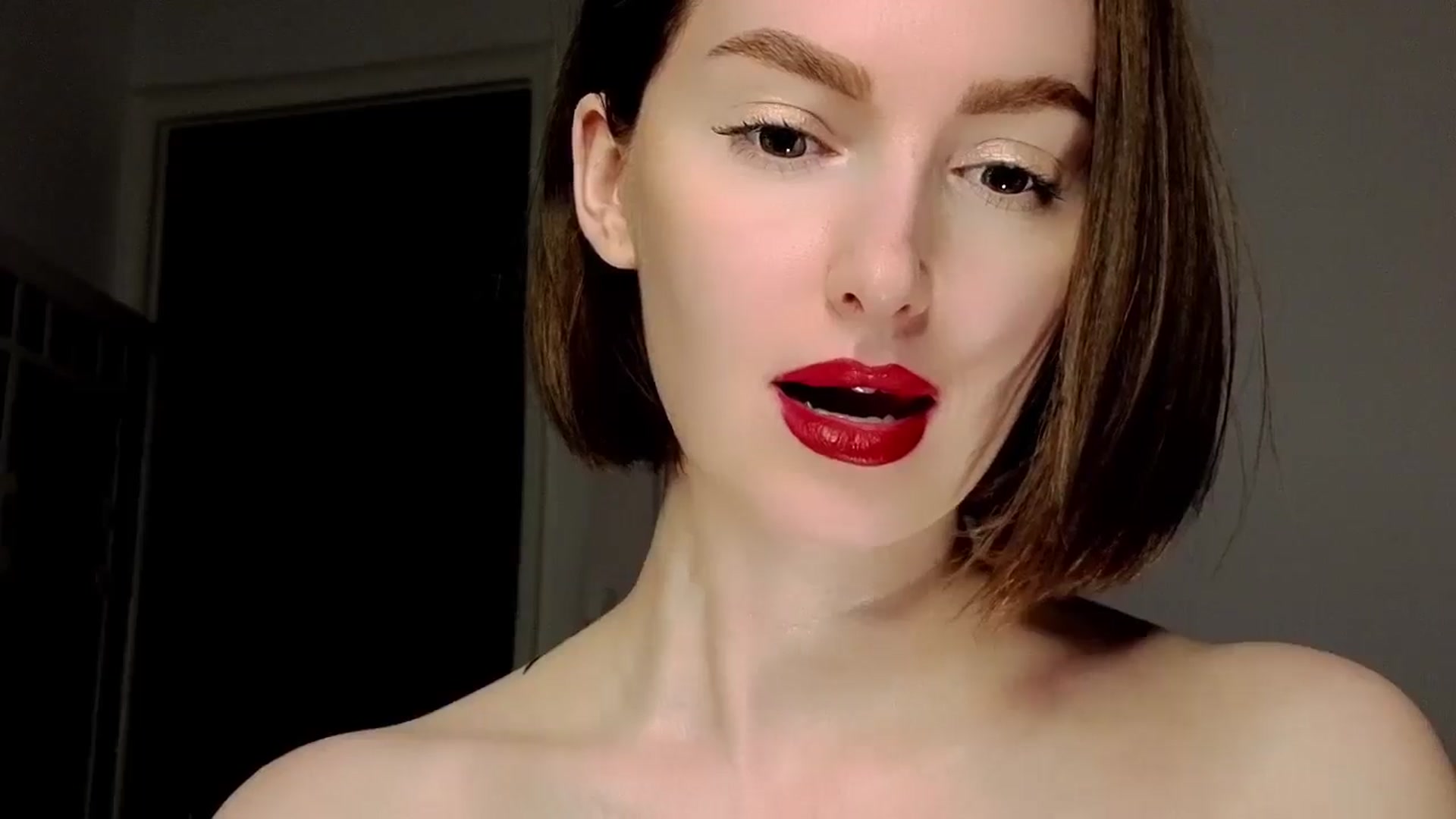Gallery image thumbnail from Red_Lips_Girl's myfreecams stream on, 06/13/2025, 23:47 image 12 of 20