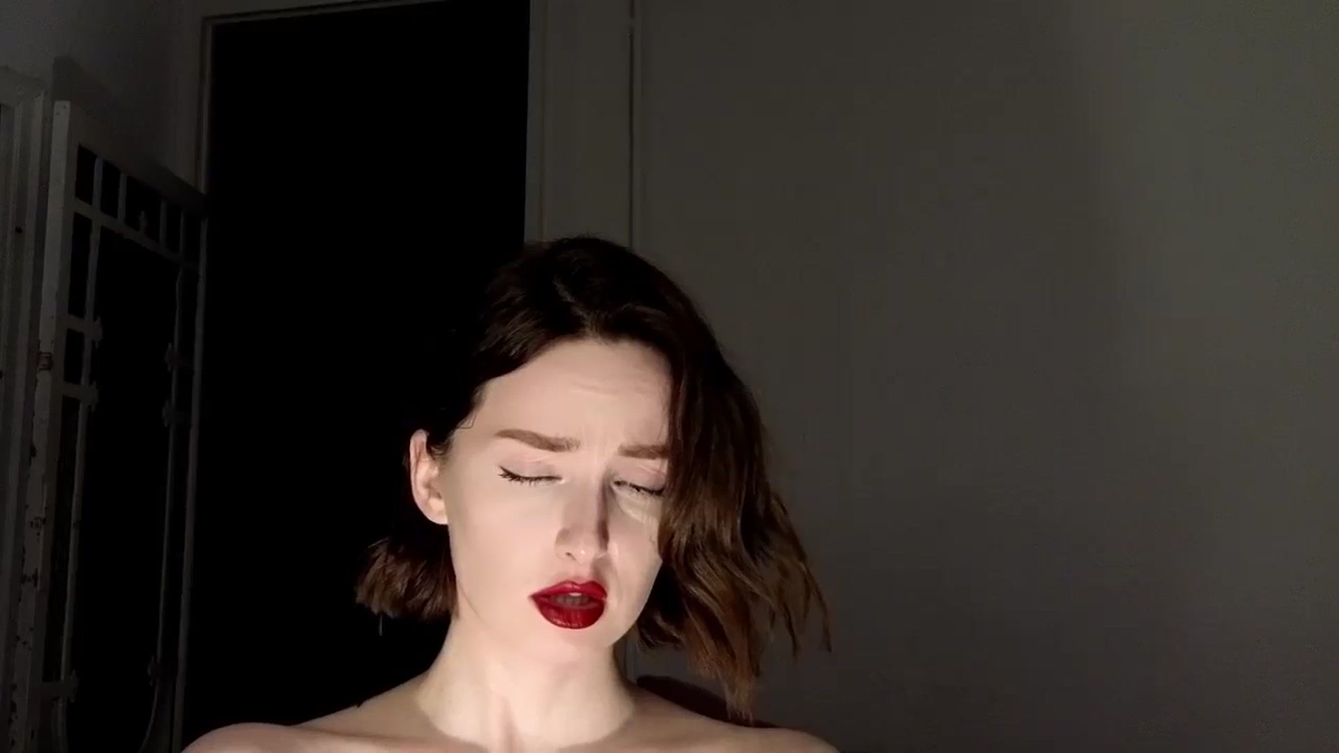 Gallery image thumbnail from Red_Lips_Girl's myfreecams stream on, 06/25/2025, 23:05 image 13 of 20