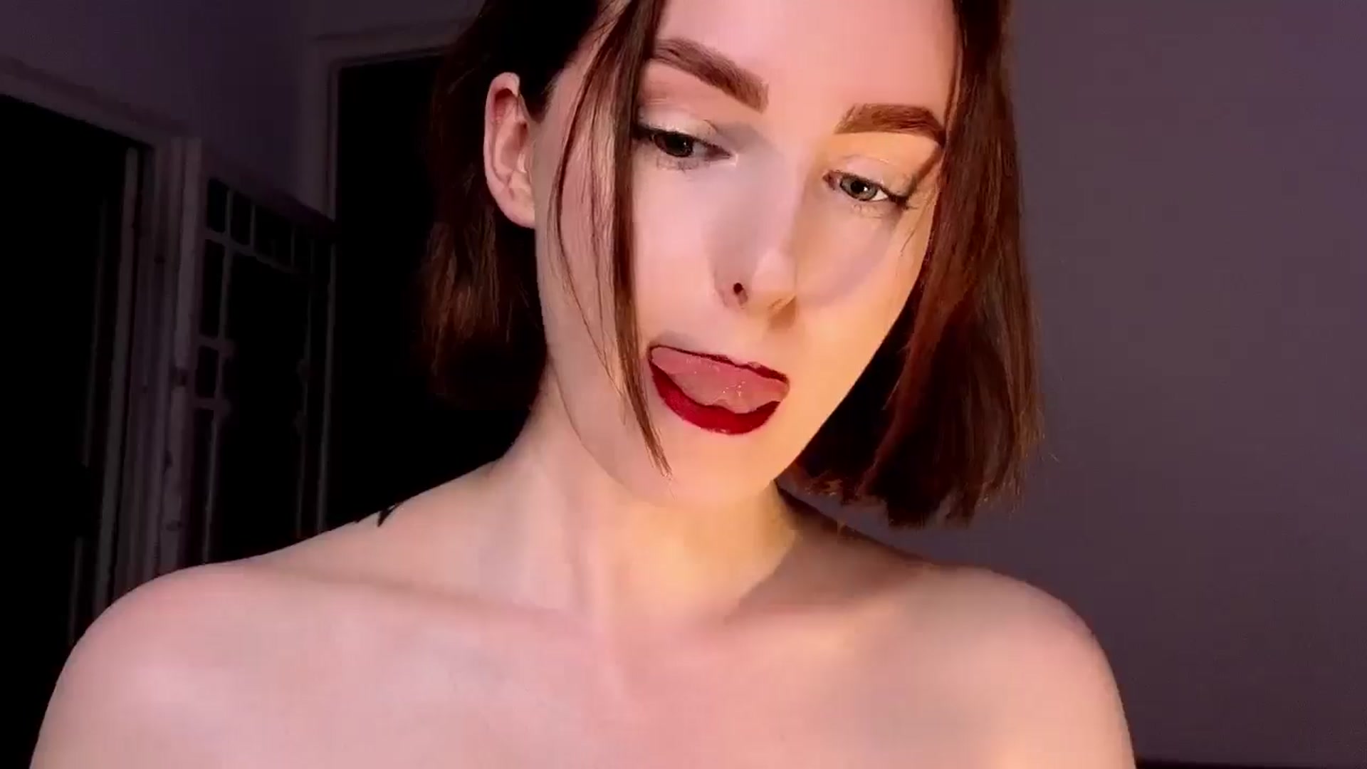 Gallery image thumbnail from Red_Lips_Girl's myfreecams stream on, 06/30/2025, 20:44 image 5 of 20