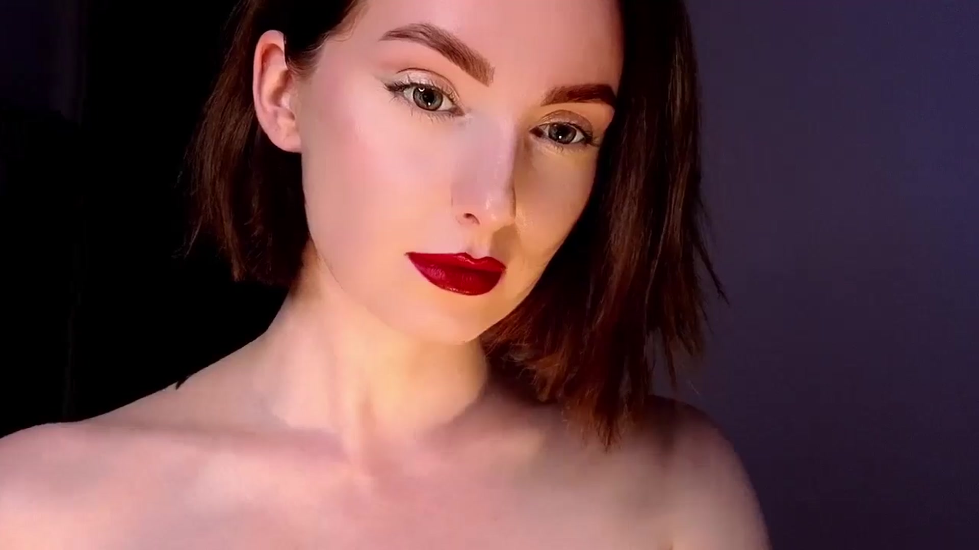 Gallery image thumbnail from Red_Lips_Girl's myfreecams stream on, 06/30/2025, 20:44 image 14 of 20