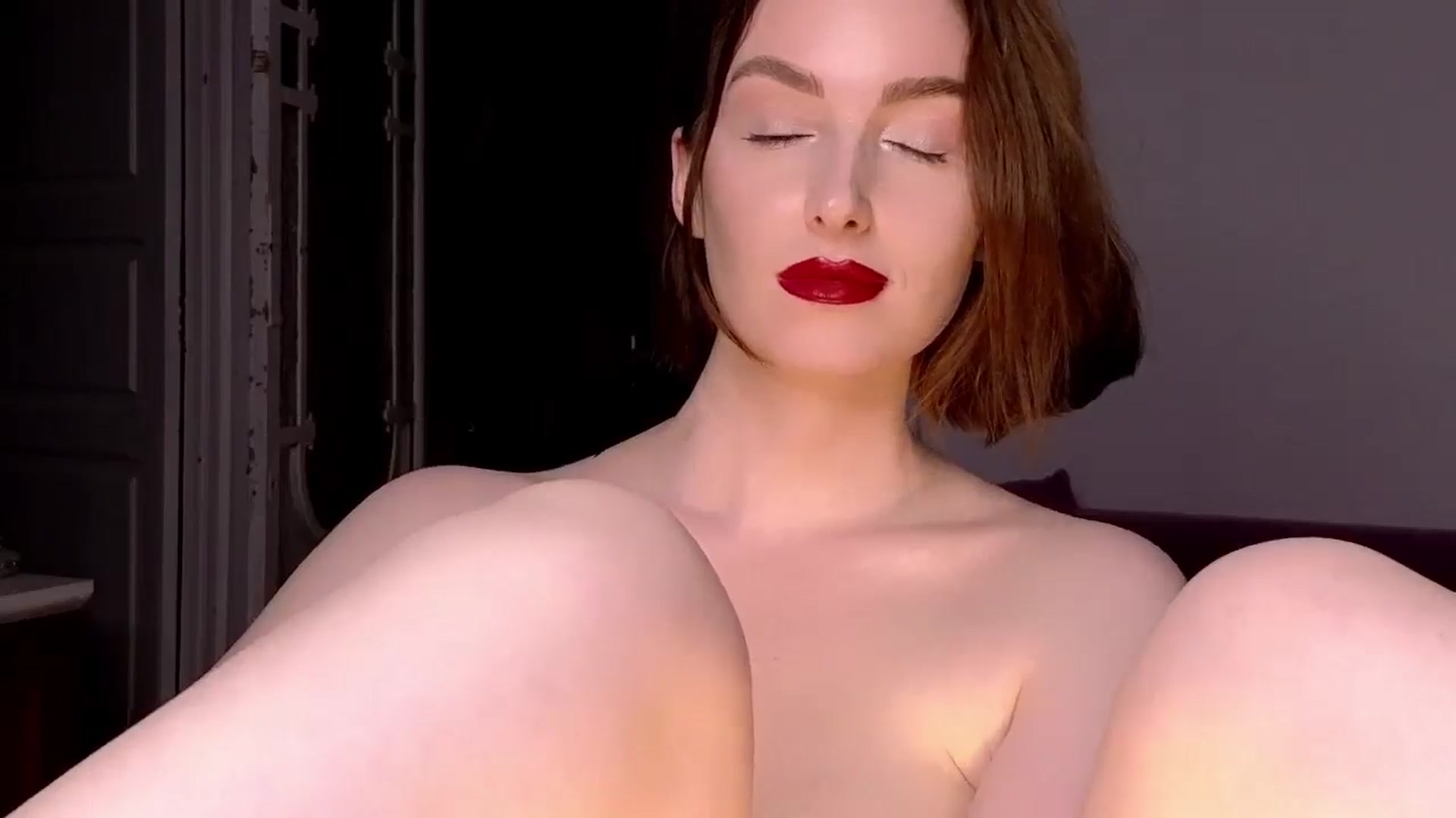 Gallery image thumbnail from Red_Lips_Girl's myfreecams stream on, 07/09/2025, 20:31 image 11 of 20