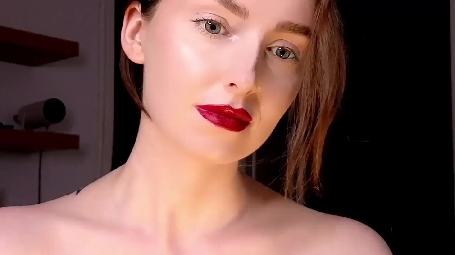 Gallery image thumbnail from Red_Lips_Girl's myfreecams stream on, 07/09/2025, 21:32 image 10 of 20