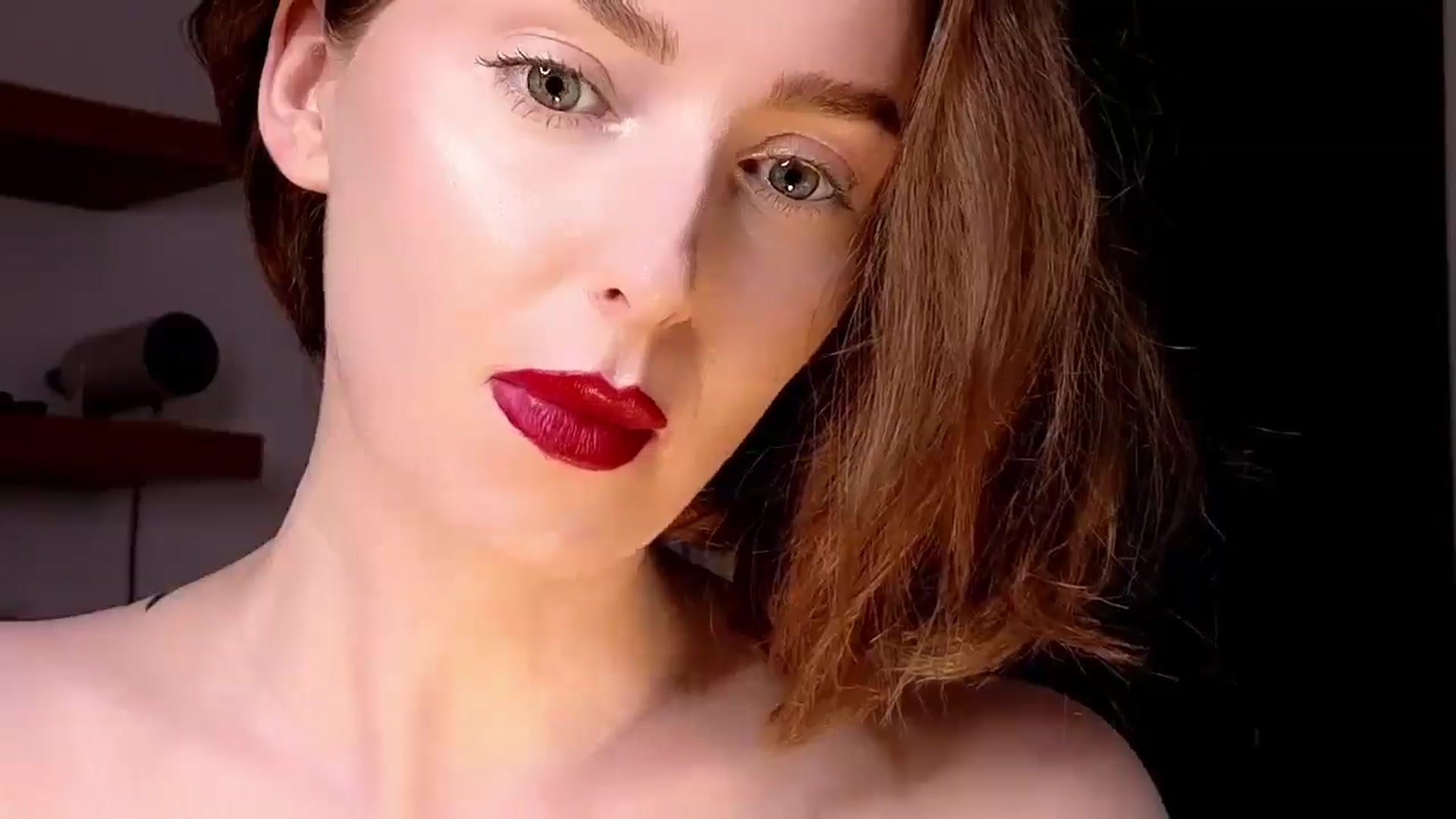 Gallery image thumbnail from Red_Lips_Girl's myfreecams stream on, 07/09/2025, 21:32 image 18 of 20