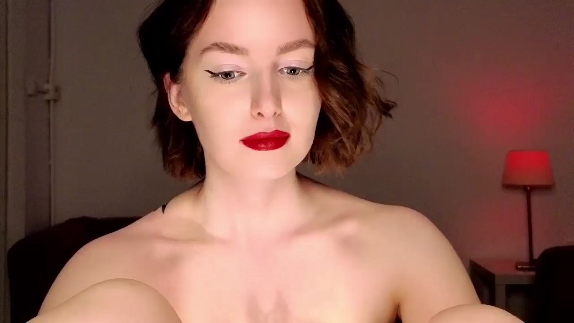 Gallery image thumbnail from Red_Lips_Girl's myfreecams stream on, 07/23/2025, 21:05 image 1 of 20