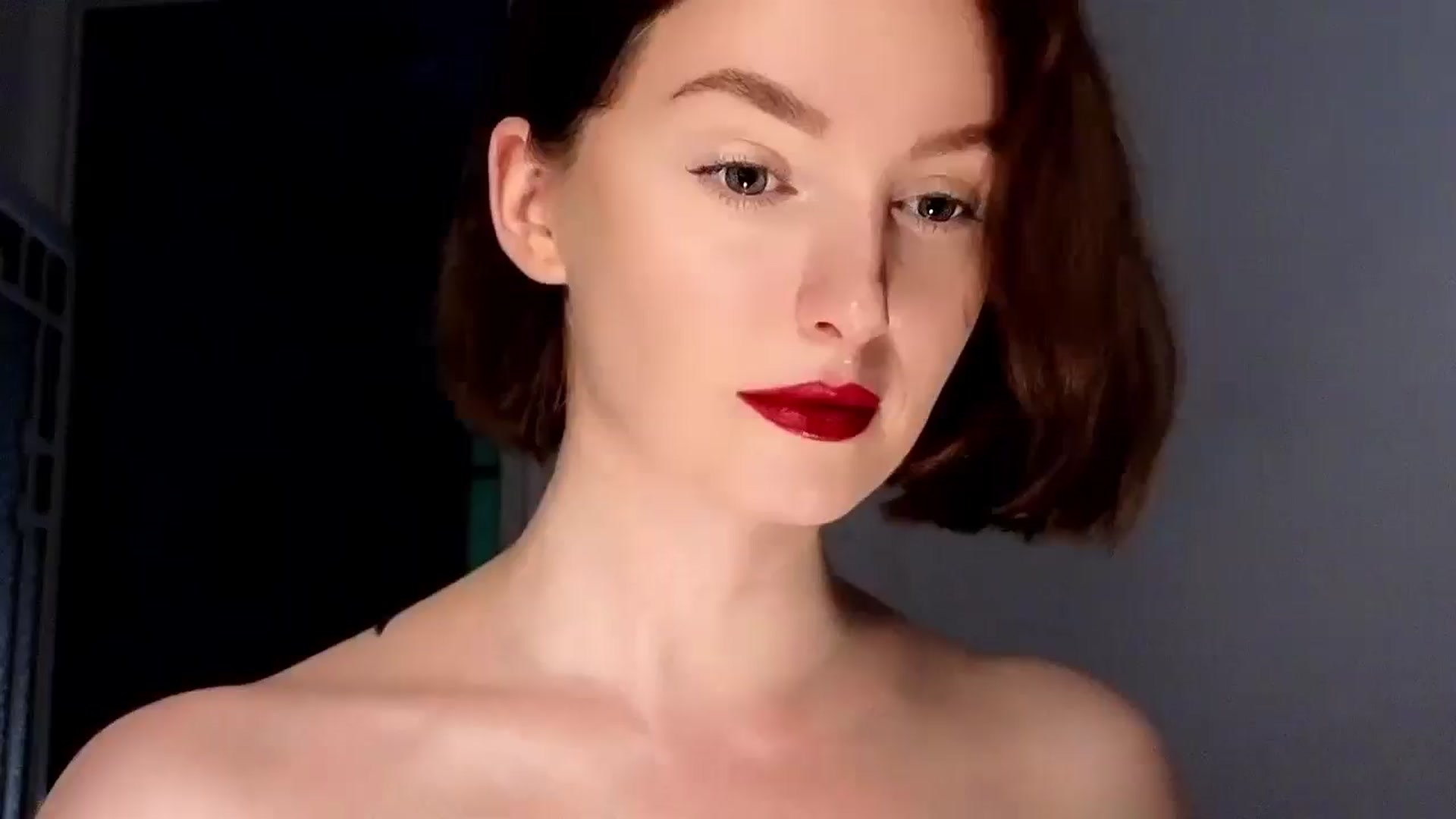 Gallery image thumbnail from Red_Lips_Girl's myfreecams stream on, 08/09/2025, 19:13 image 1 of 20