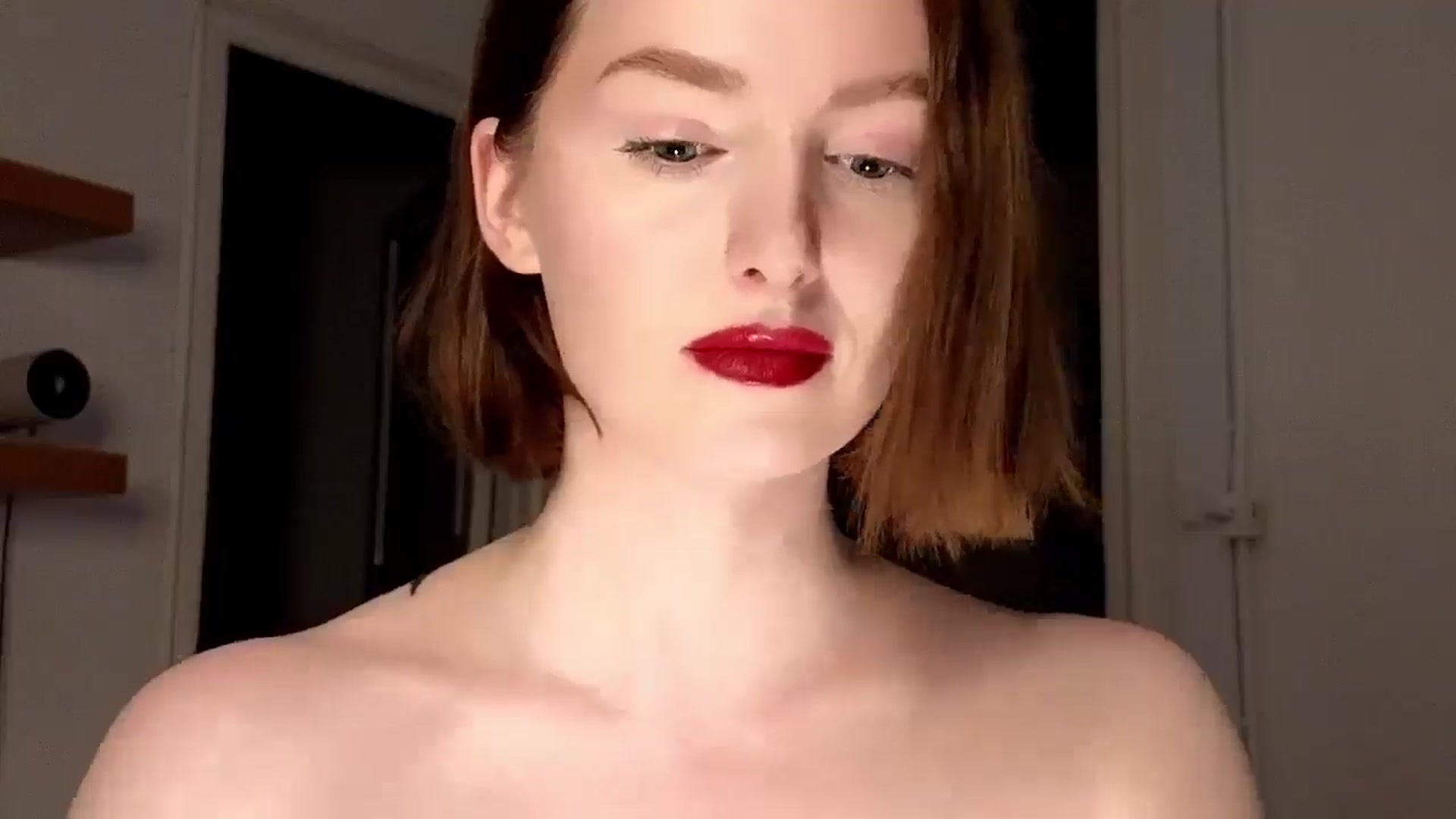Gallery image thumbnail from Red_Lips_Girl's myfreecams stream on, 08/11/2025, 21:23 image 20 of 20