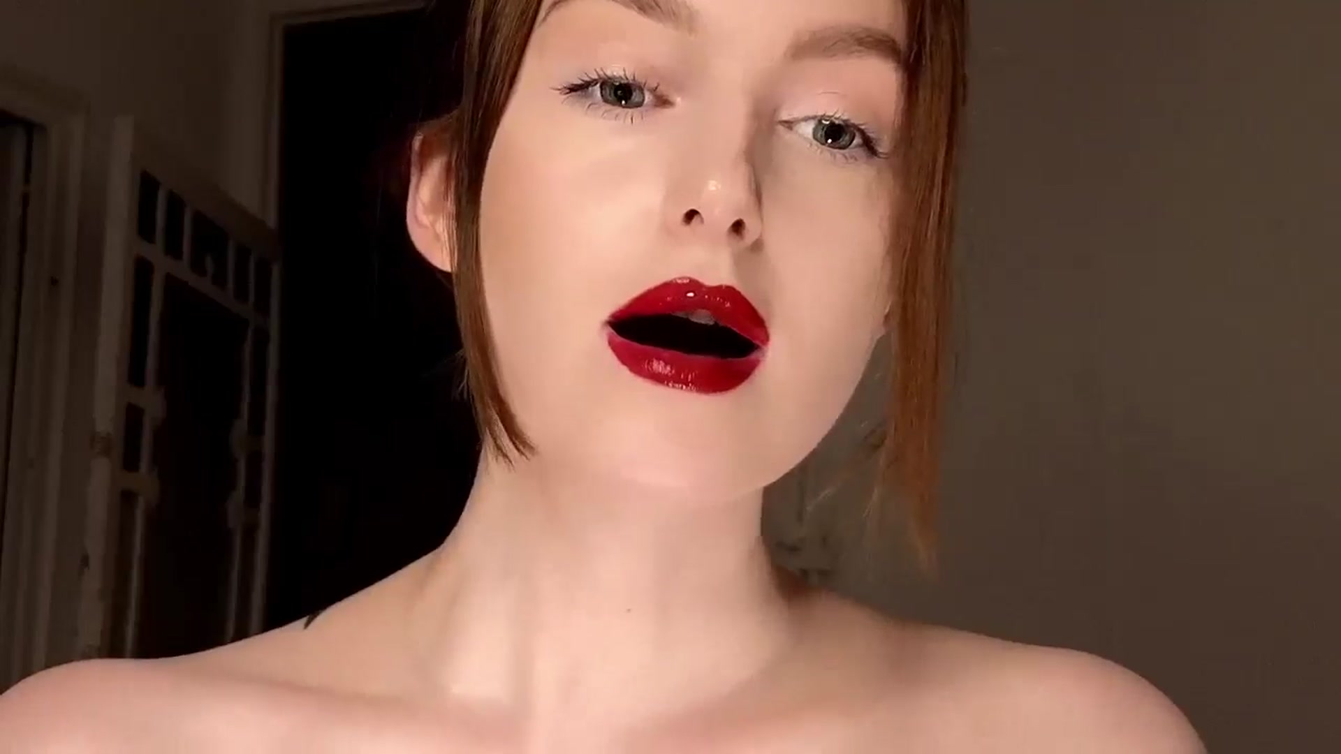 Gallery image thumbnail from Red_Lips_Girl's myfreecams stream on, 08/19/2025, 23:24 image 4 of 20