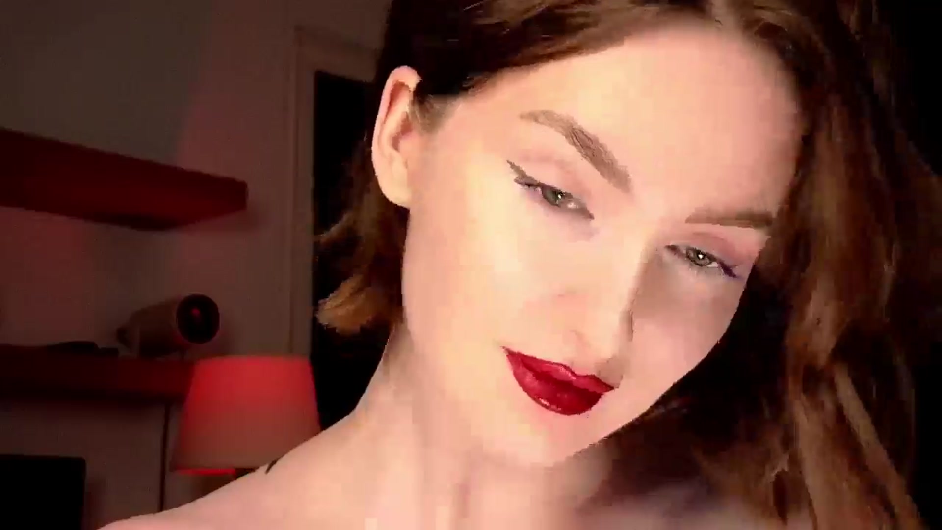 Gallery image thumbnail from Red_Lips_Girl's myfreecams stream on, 08/22/2025, 23:47 image 12 of 20