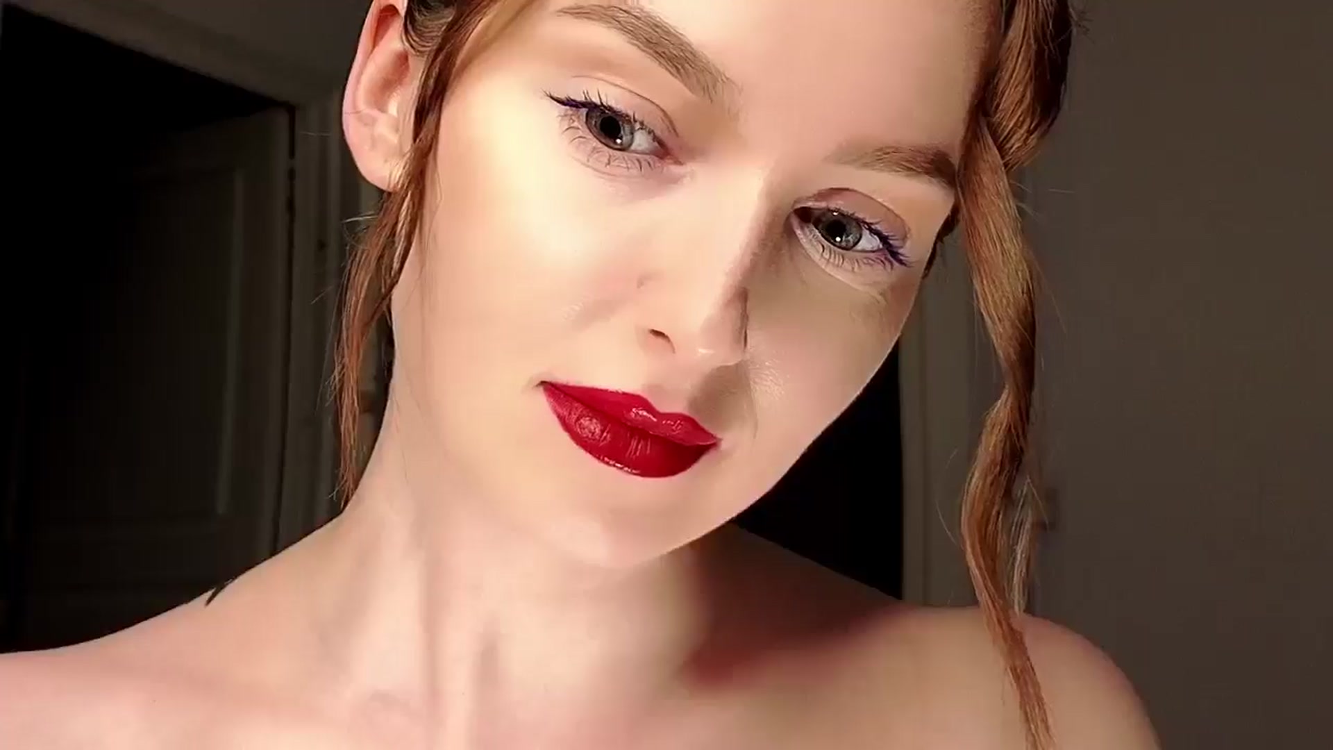 Gallery image thumbnail from Red_Lips_Girl's myfreecams stream on, 09/09/2025, 24:08 image 9 of 20