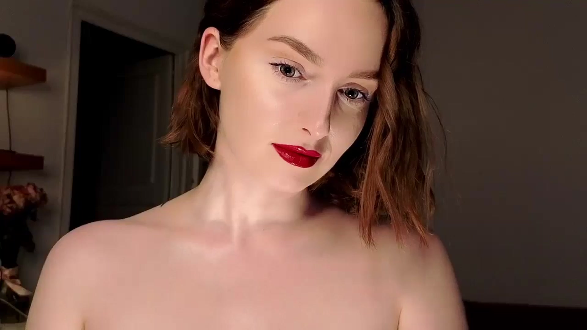 Gallery image thumbnail from Red_Lips_Girl's myfreecams stream on, 09/09/2025, 24:08 image 8 of 20