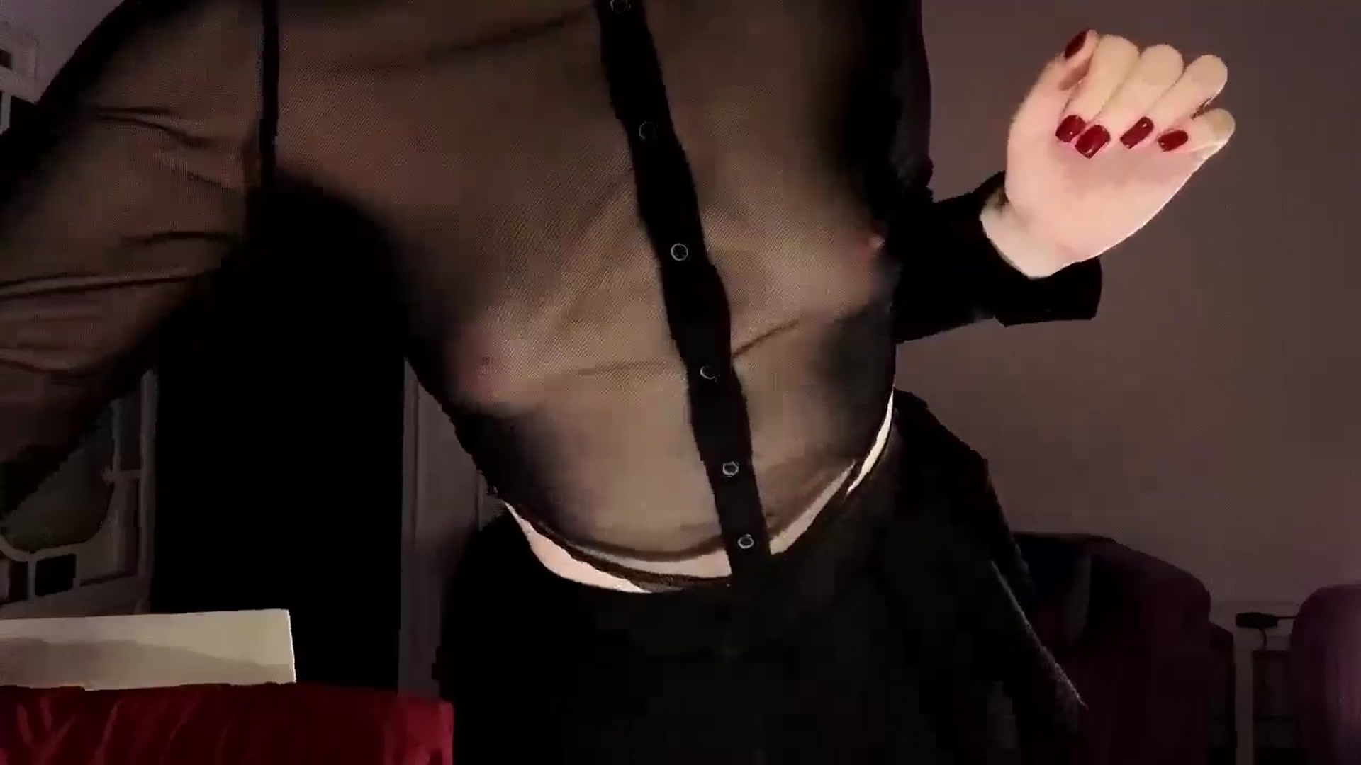 Gallery image thumbnail from Red_Lips_Girl's myfreecams stream on, 09/13/2025, 21:02 image 7 of 20