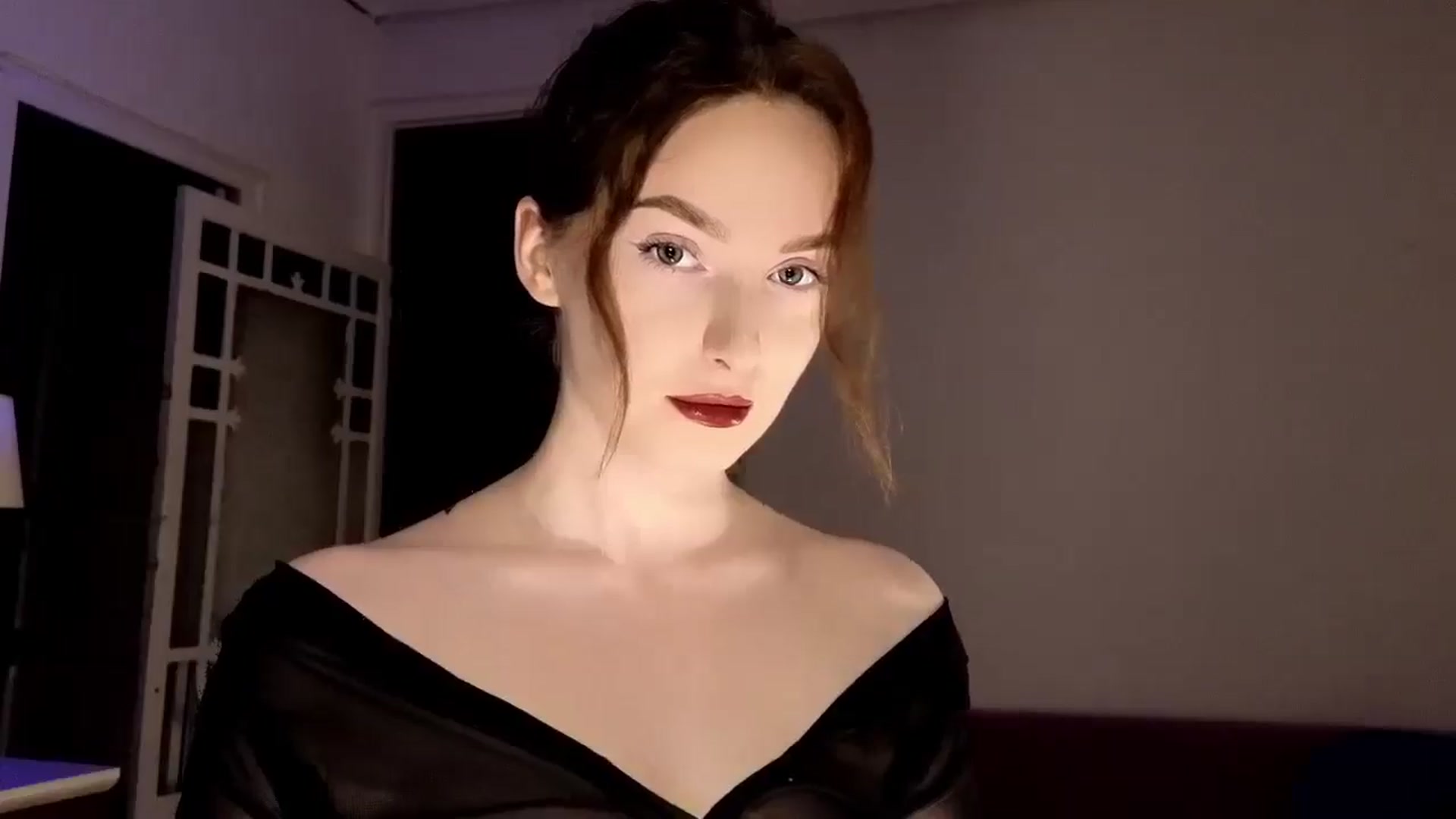 Gallery image thumbnail from Red_Lips_Girl's myfreecams stream on, 09/13/2025, 22:02 image 8 of 20