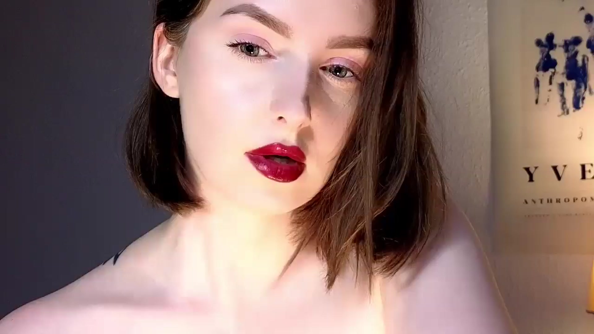 Gallery image thumbnail from Red_Lips_Girl's myfreecams stream on, 10/14/2025, 02:08 image 13 of 20