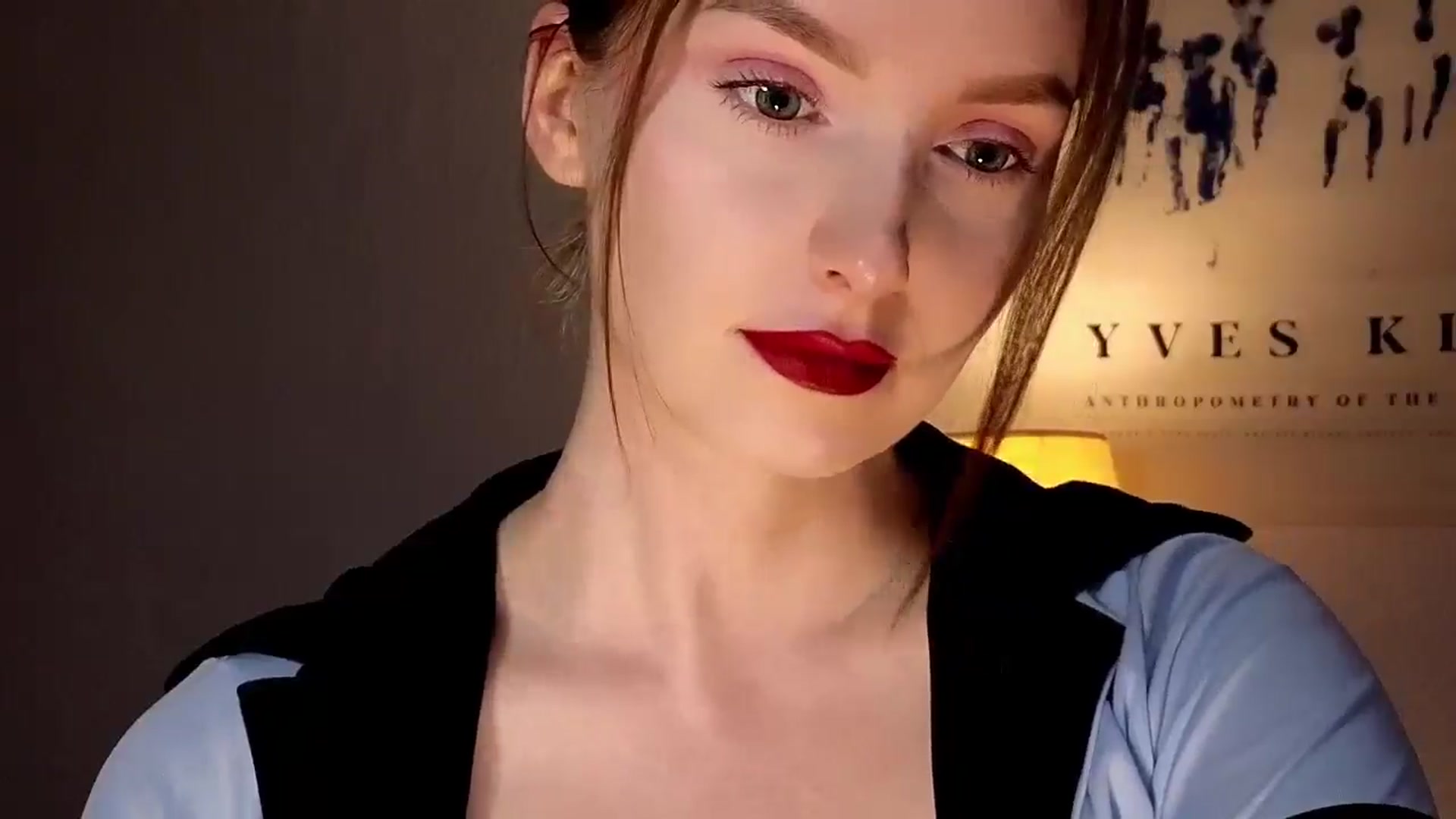 Gallery image thumbnail from Red_Lips_Girl's myfreecams stream on, 10/31/2025, 24:33 image 20 of 20