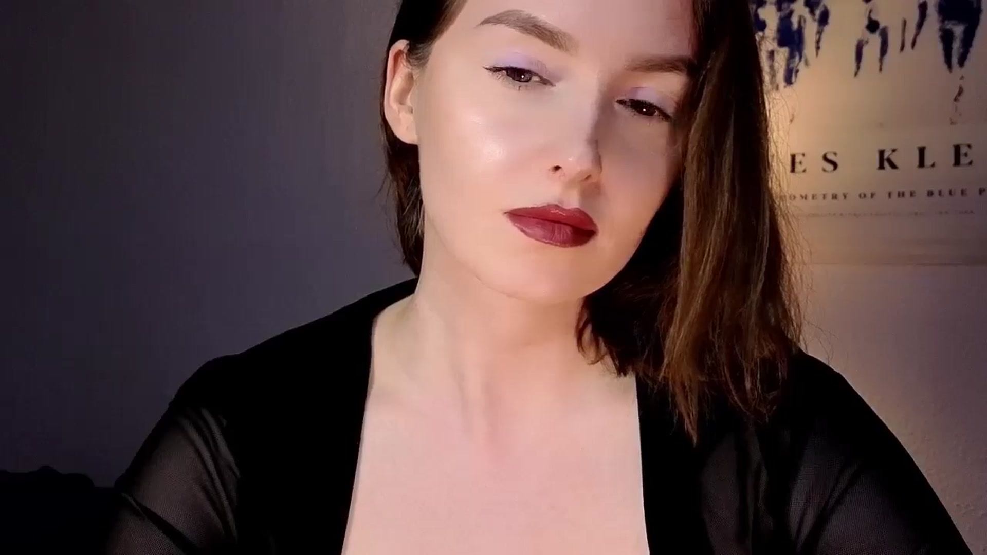 Gallery image thumbnail from Red_Lips_Girl's myfreecams stream on, 10/31/2025, 16:18 image 9 of 20