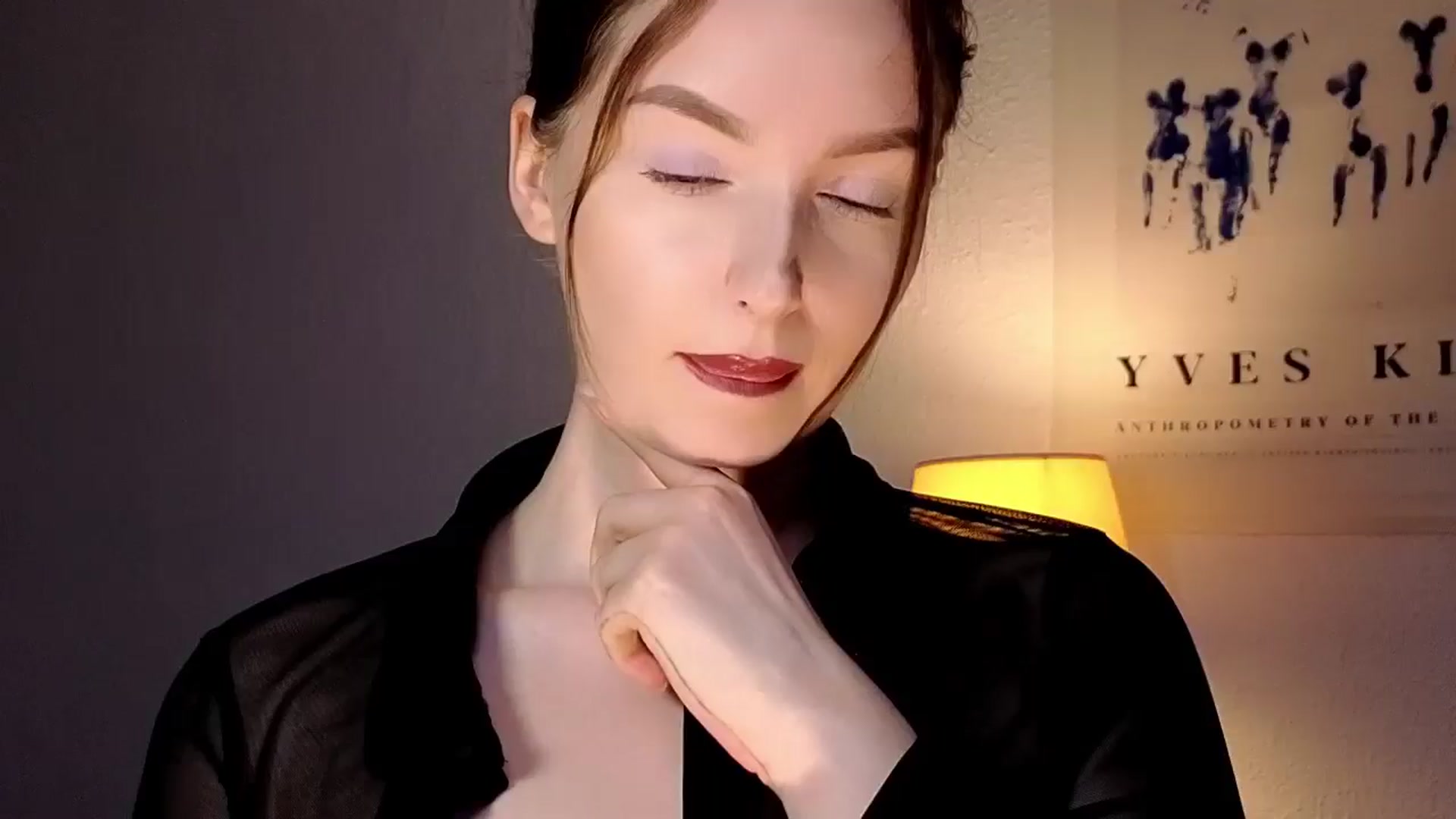 Gallery image thumbnail from Red_Lips_Girl's myfreecams stream on, 10/31/2025, 16:18 image 17 of 20