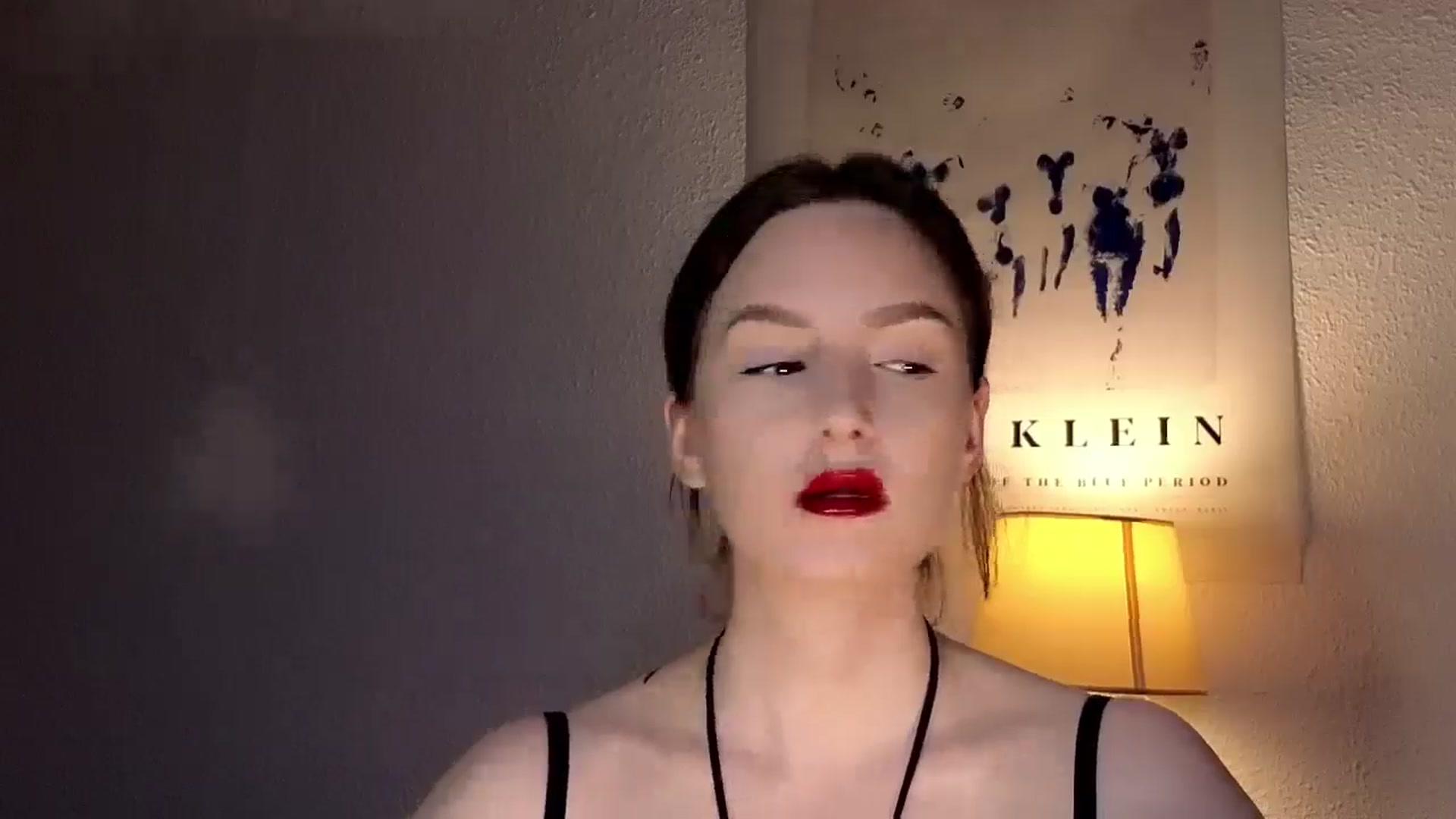 Gallery image thumbnail from Red_Lips_Girl's myfreecams stream on, 11/04/2025, 21:47 image 15 of 20