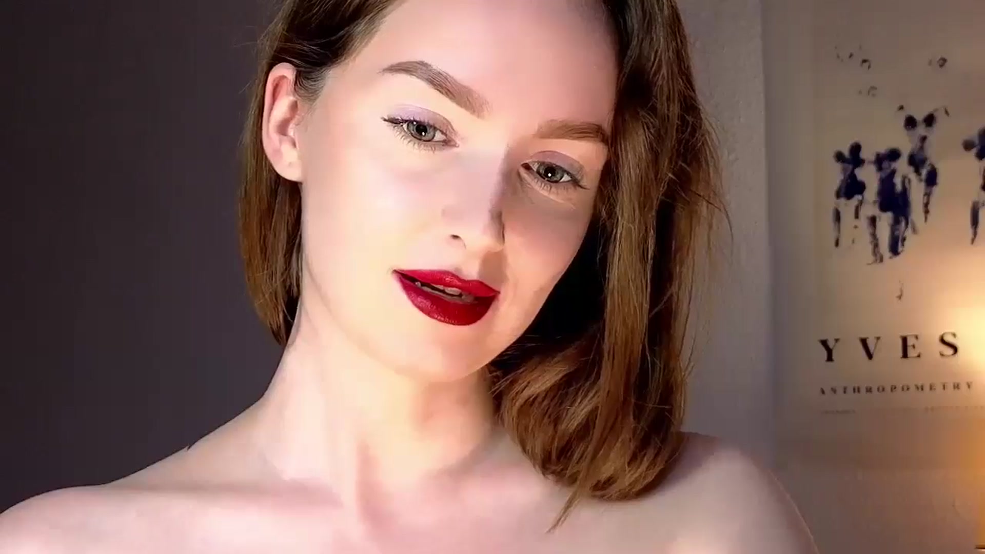 Gallery image thumbnail from Red_Lips_Girl's myfreecams stream on, 11/14/2025, 01:07 image 17 of 20