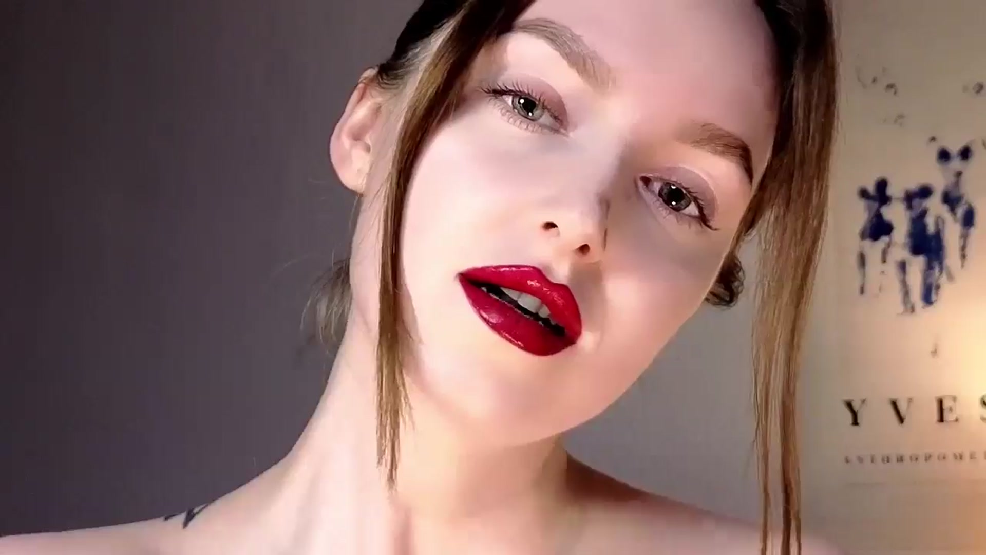 Gallery image thumbnail from Red_Lips_Girl's myfreecams stream on, 11/15/2025, 02:03 image 12 of 20
