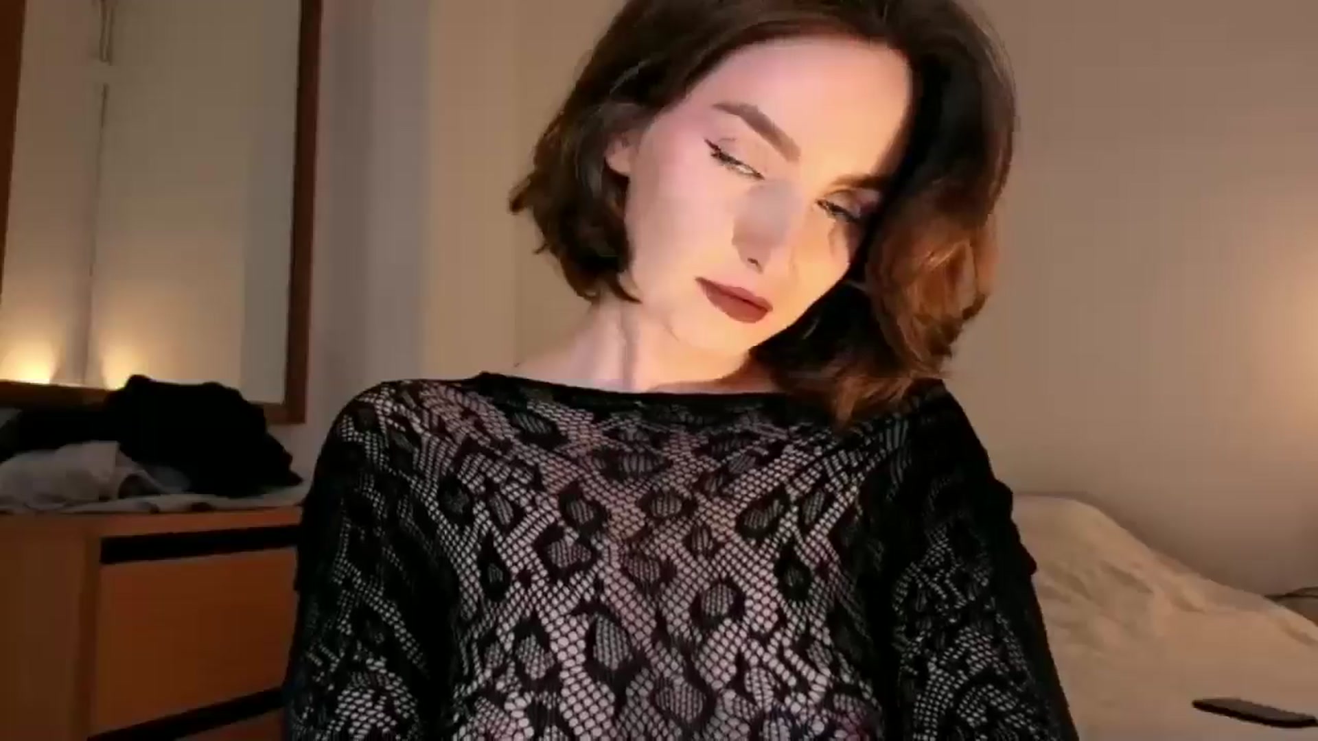 Gallery image thumbnail from Red_Lips_Girl's myfreecams stream on, 02/13/2026, 18:51 image 3 of 20