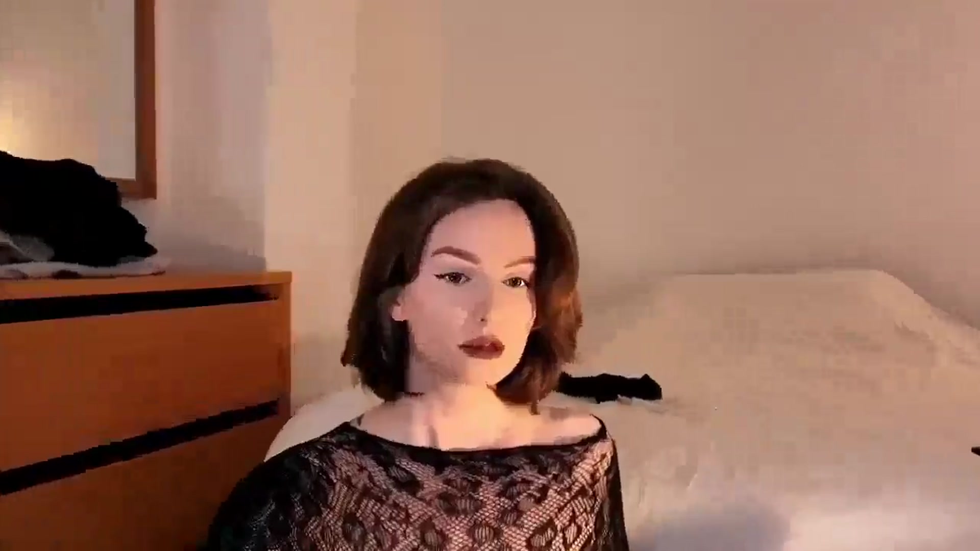Gallery image thumbnail from Red_Lips_Girl's myfreecams stream on, 02/13/2026, 18:51 image 4 of 20
