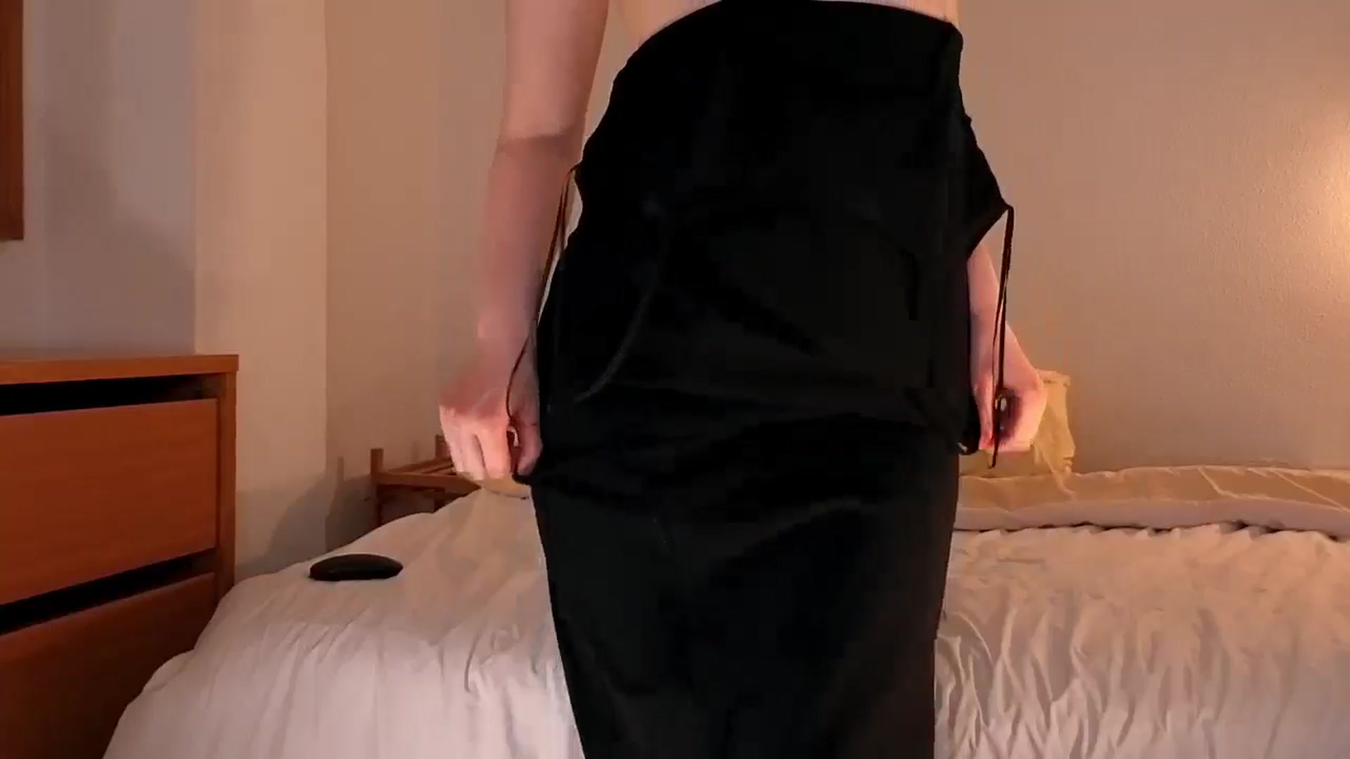 Gallery image thumbnail from Red_Lips_Girl's myfreecams stream on, 02/24/2026, 23:04 image 16 of 20