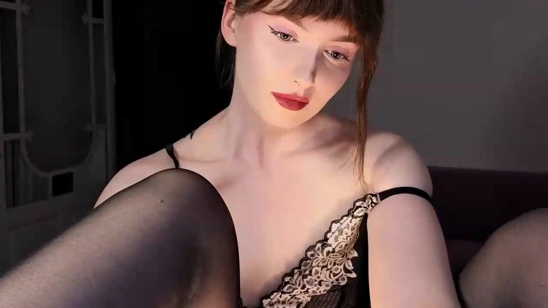 Gallery image thumbnail from Red_Lips_Girl's myfreecams stream on, 06/08/2026, 22:26 image 6 of 20