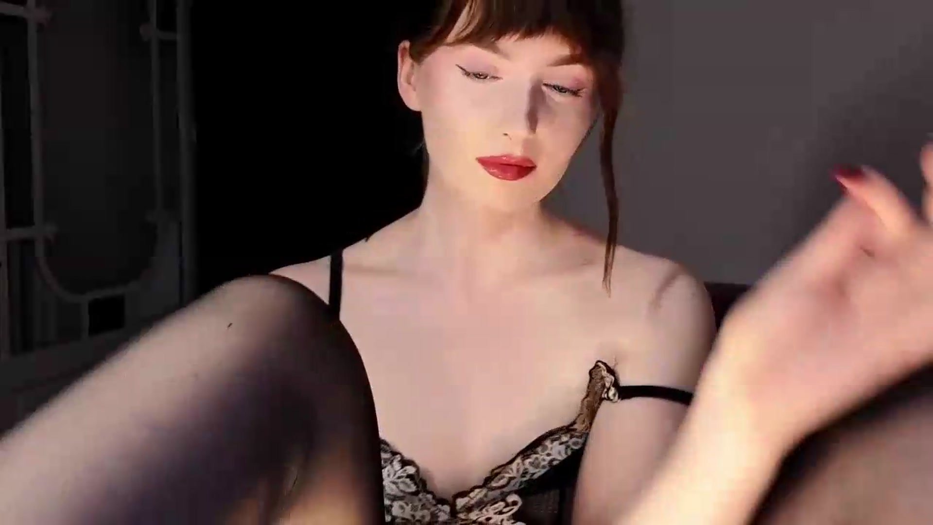 Gallery image thumbnail from Red_Lips_Girl's myfreecams stream on, 06/08/2026, 22:26 image 8 of 20
