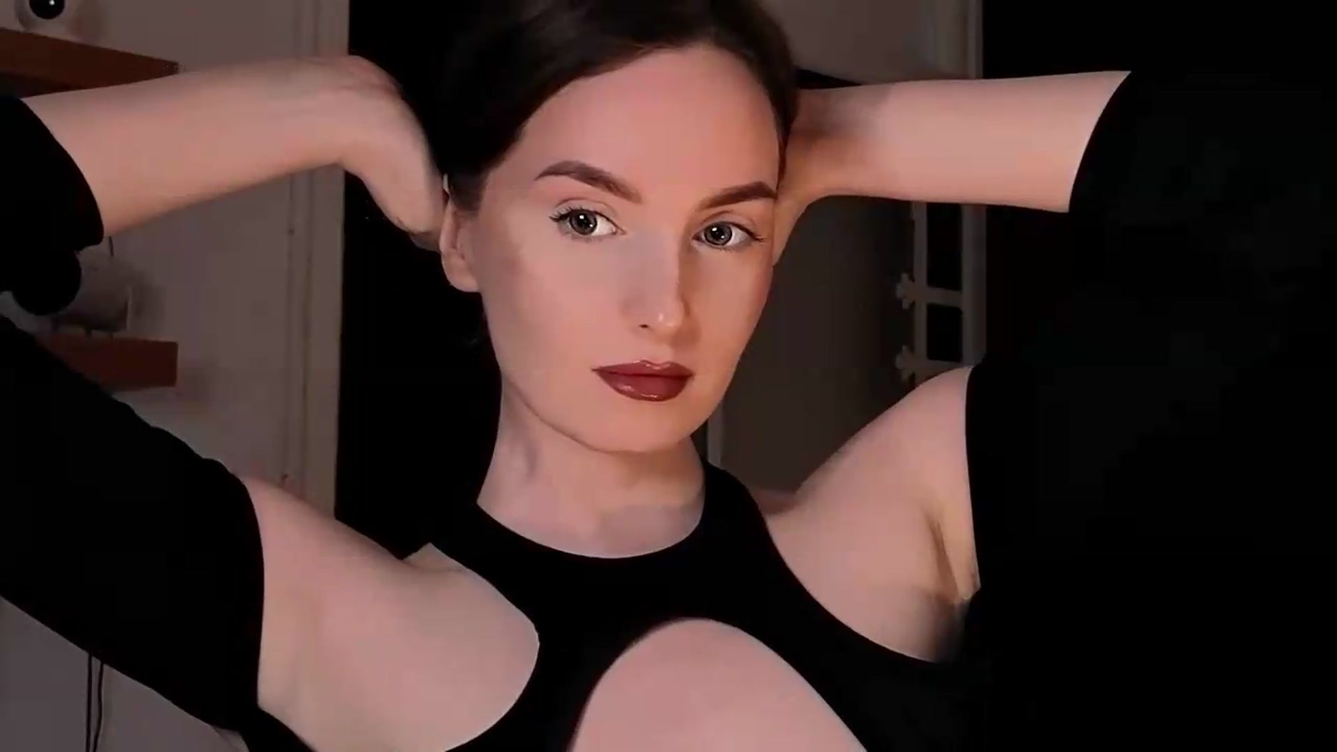 Gallery image thumbnail from Red_Lips_Girl's myfreecams stream on, 06/09/2026, 22:37 image 4 of 20