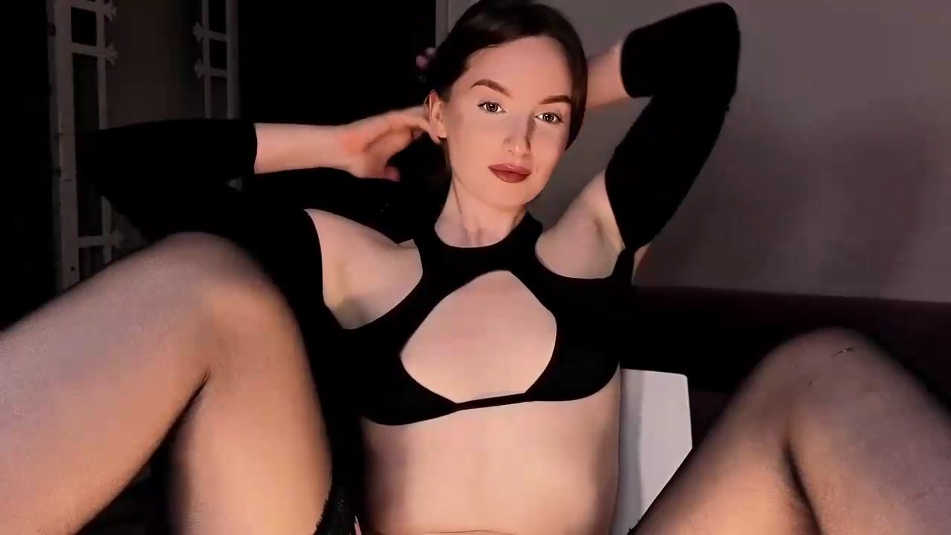 Gallery image thumbnail from Red_Lips_Girl's myfreecams stream on, 06/09/2026, 23:31 image 2 of 20