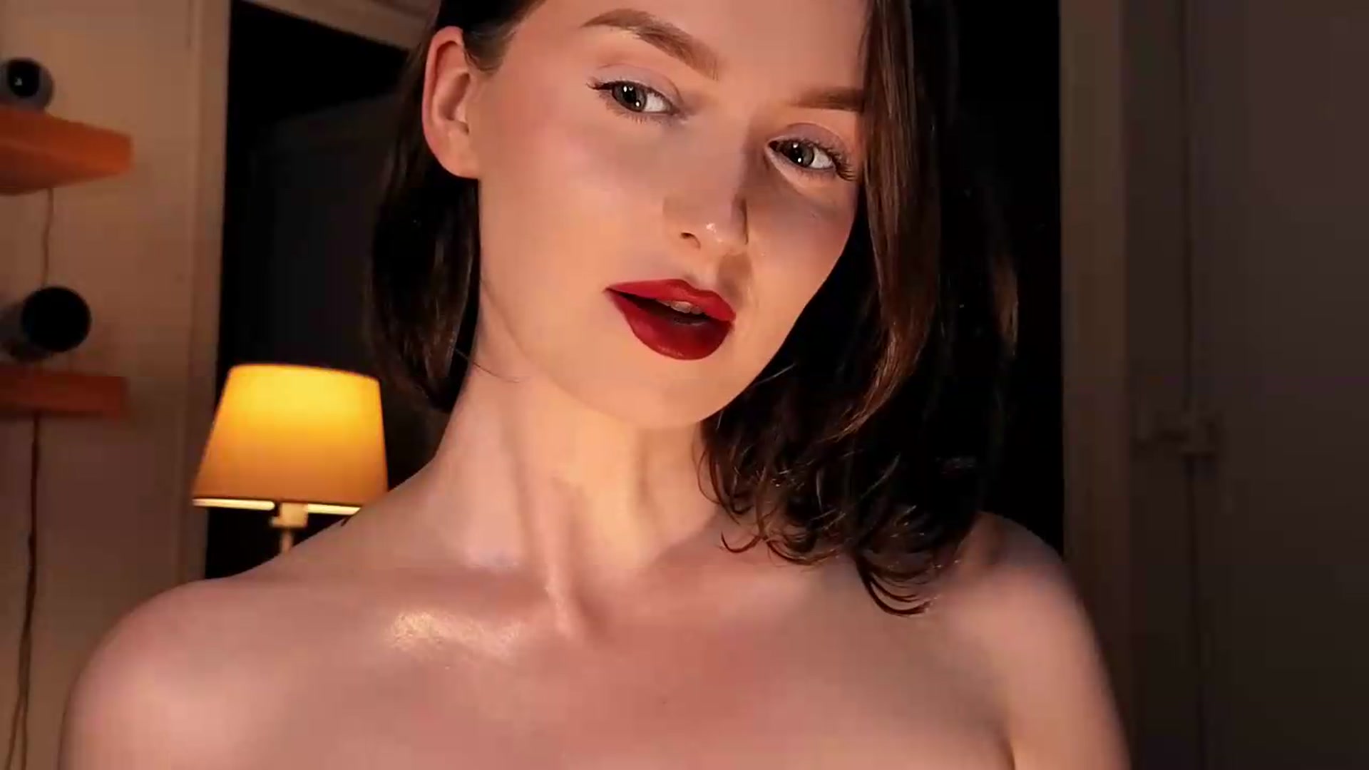 Gallery image thumbnail from Red_Lips_Girl's myfreecams stream on, 06/12/2026, 24:21 image 18 of 20