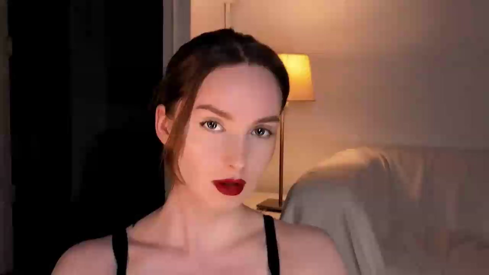 Gallery image thumbnail from Red_Lips_Girl's myfreecams stream on, 07/01/2026, 24:17 image 1 of 20