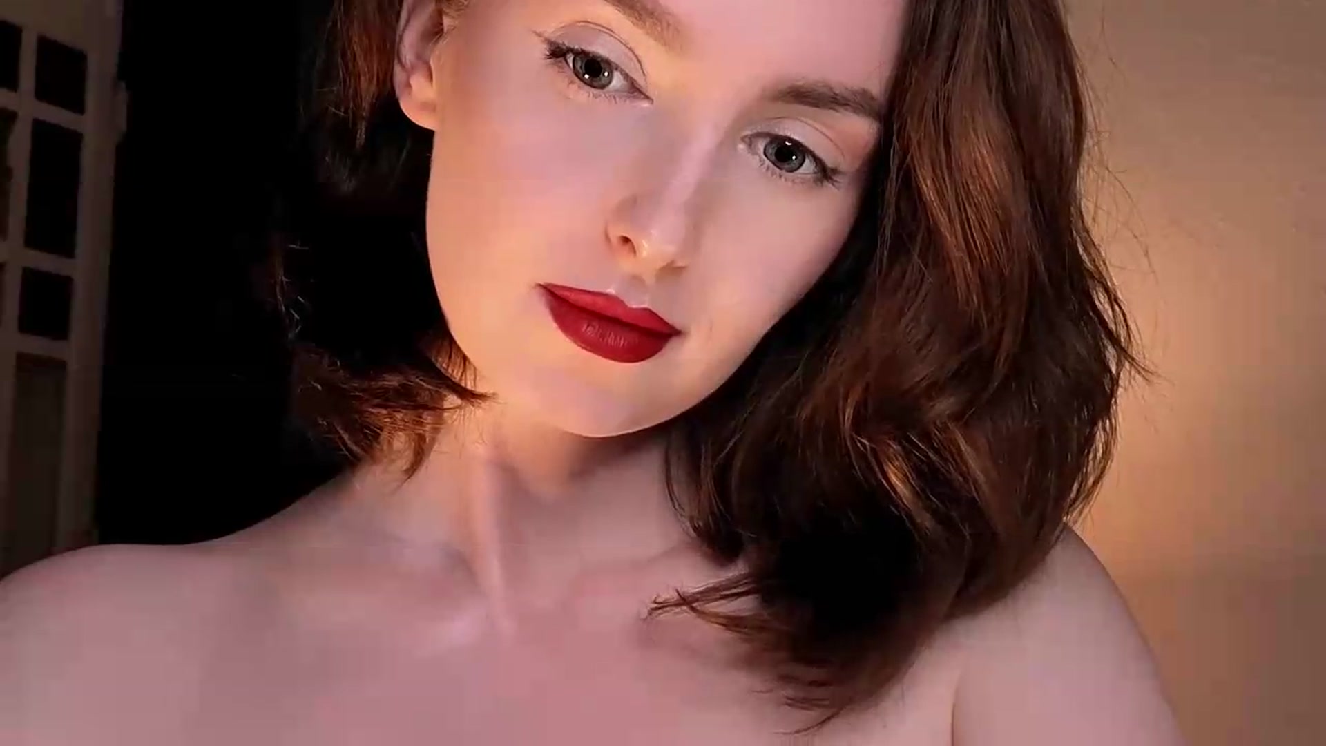 Gallery image thumbnail from Red_Lips_Girl's myfreecams stream on, 07/01/2026, 24:17 image 12 of 20