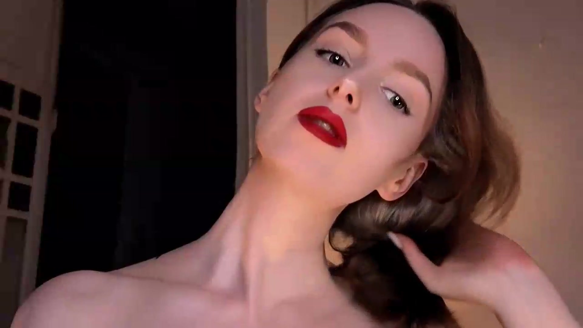 Gallery image thumbnail from Red_Lips_Girl's myfreecams stream on, 07/01/2026, 24:17 image 2 of 20