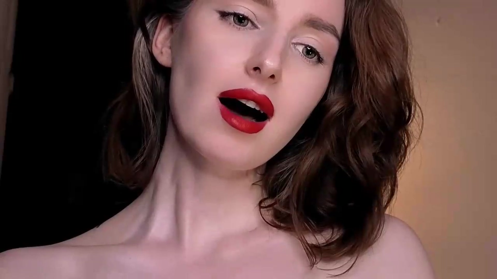 Gallery image thumbnail from Red_Lips_Girl's myfreecams stream on, 07/01/2026, 02:02 image 15 of 20