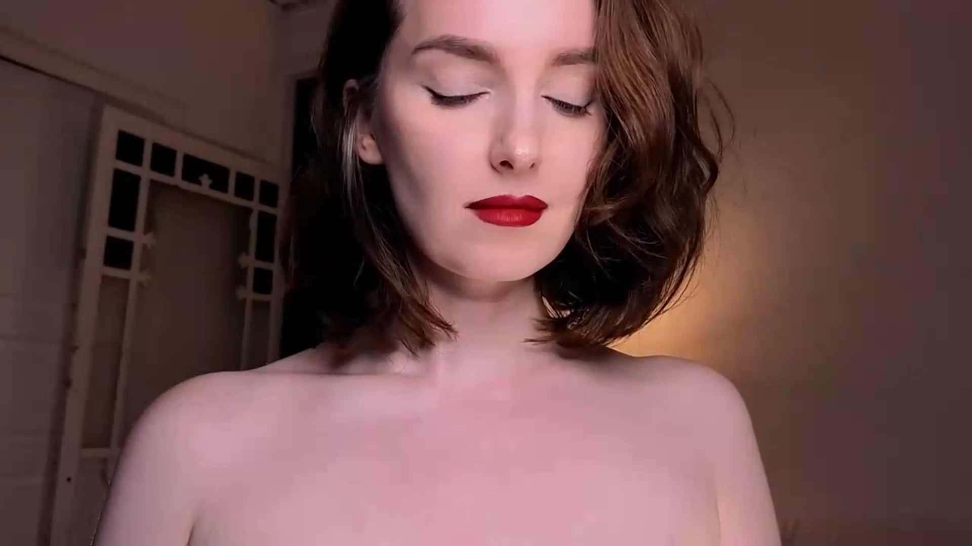 Gallery image thumbnail from Red_Lips_Girl's myfreecams stream on, 07/01/2026, 02:02 image 6 of 20