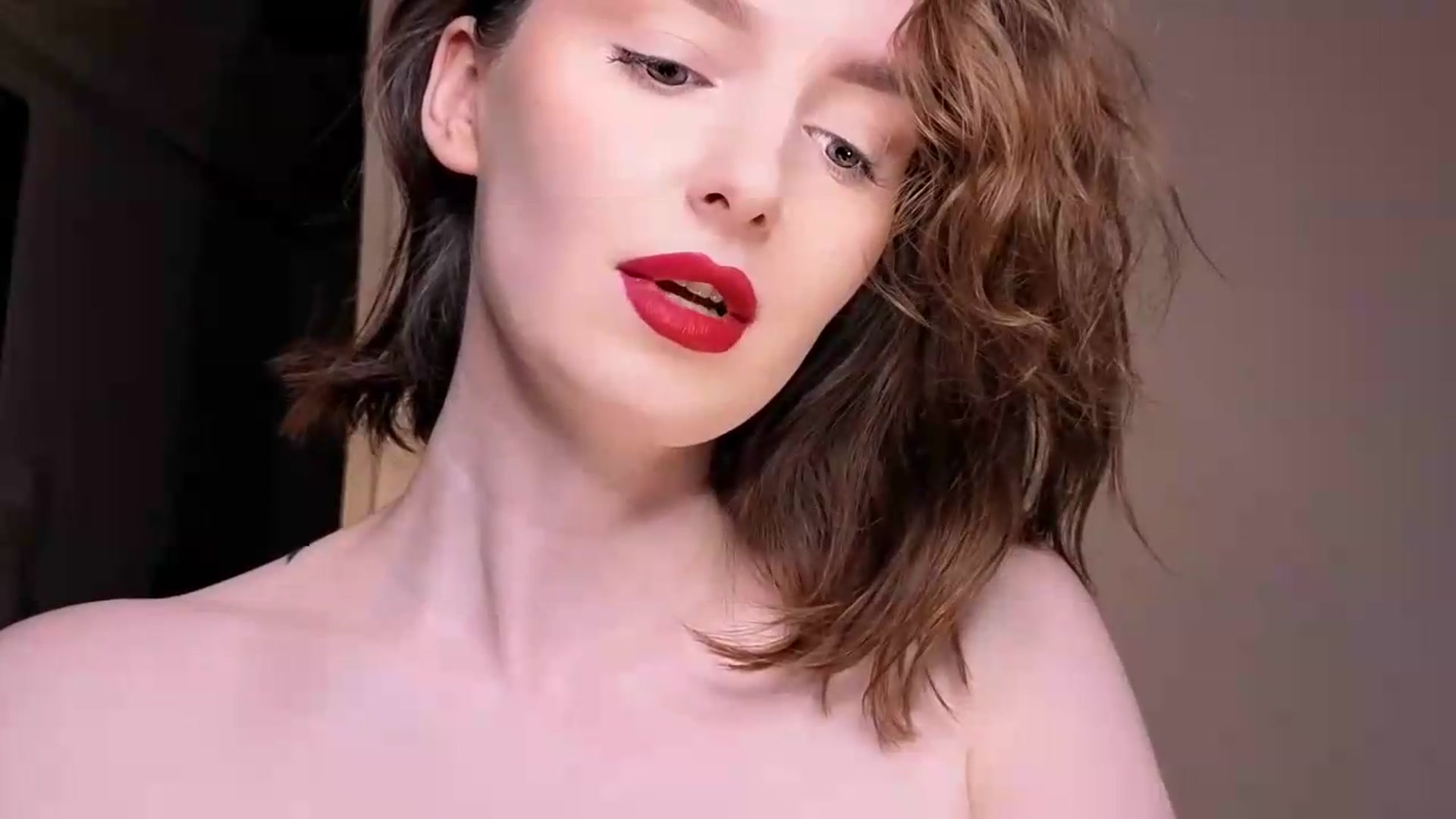 Gallery image thumbnail from Red_Lips_Girl's myfreecams stream on, 07/09/2026, 04:56 image 13 of 20