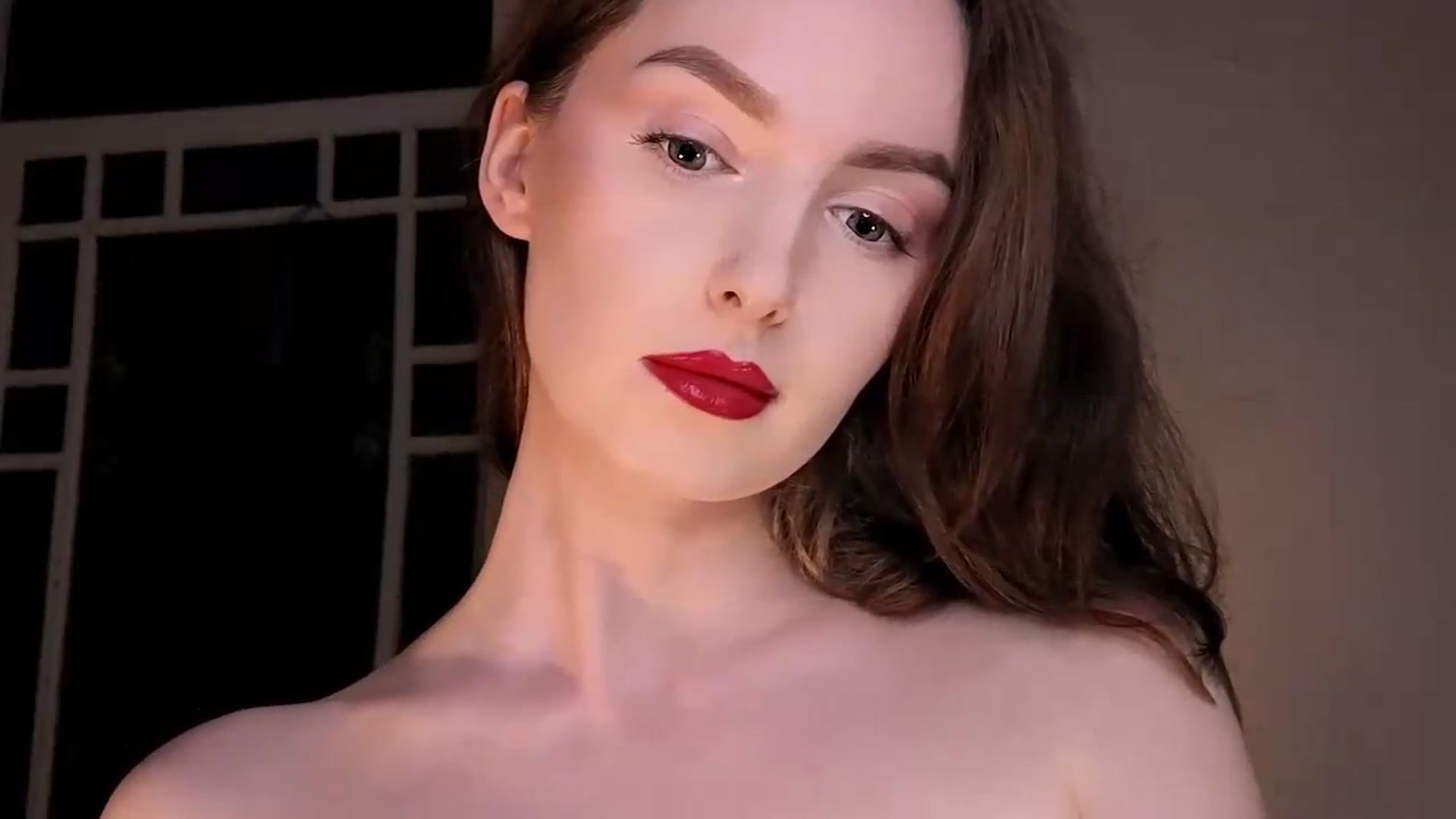 Gallery image thumbnail from Red_Lips_Girl's myfreecams stream on, 07/19/2026, 22:55 image 18 of 20