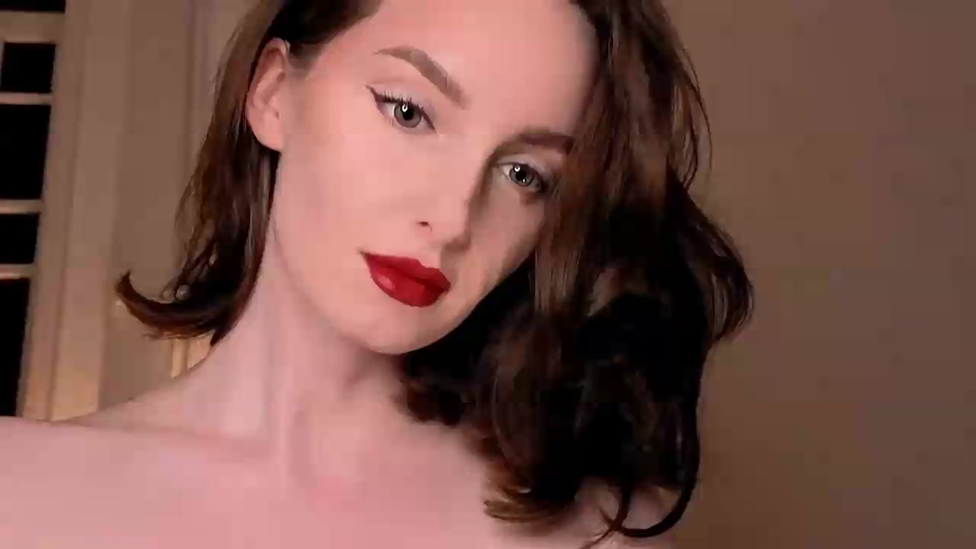 Gallery image thumbnail from Red_Lips_Girl's myfreecams stream on, 08/26/2026, 23:22 image 1 of 20