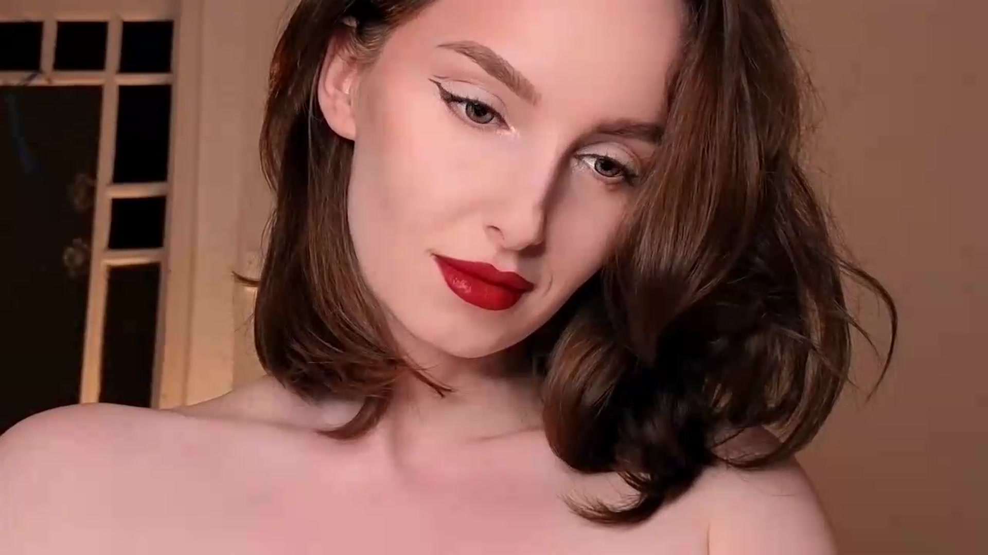 Gallery image thumbnail from Red_Lips_Girl's myfreecams stream on, 08/27/2026, 24:01 image 6 of 20