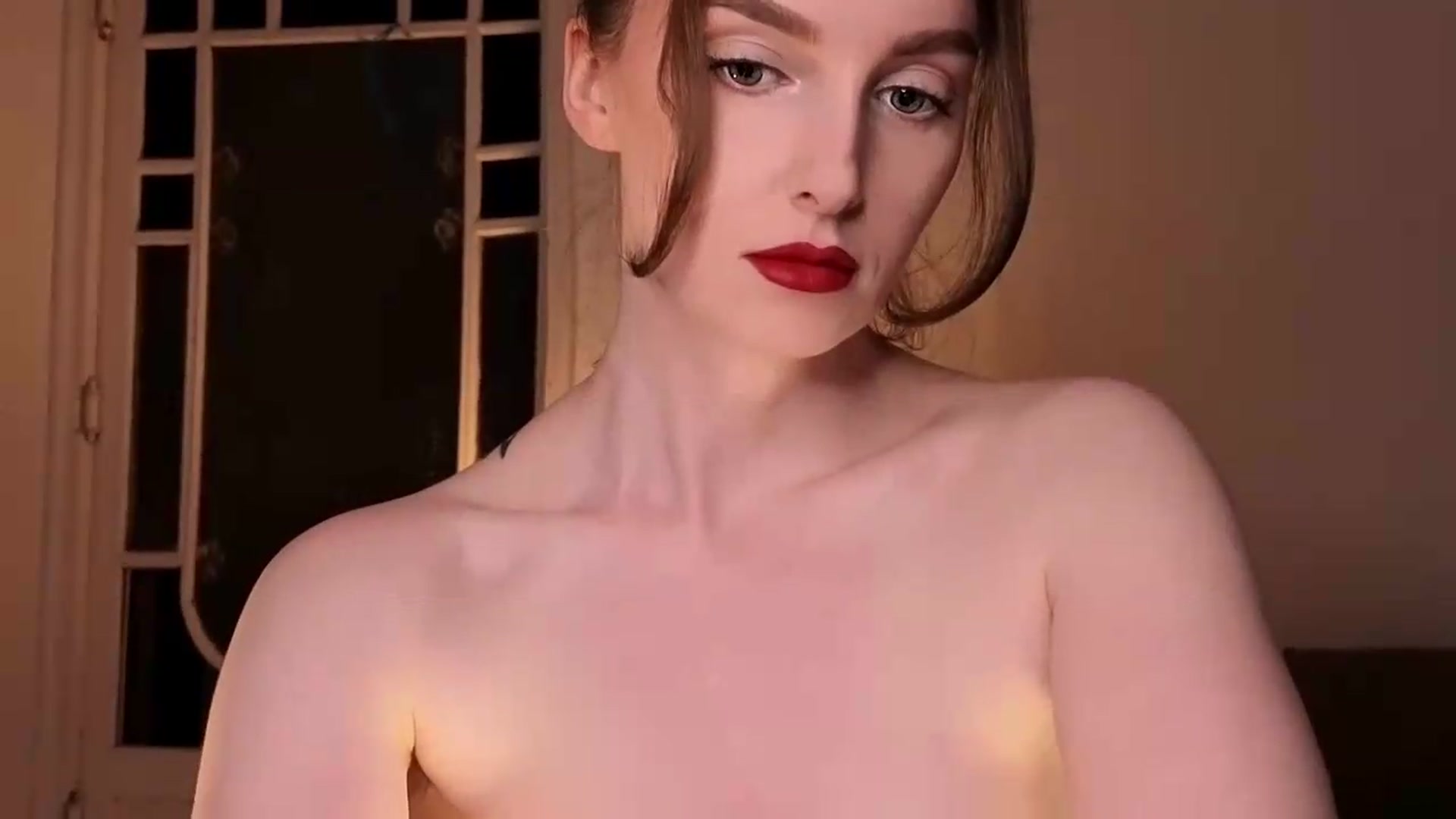 Gallery image thumbnail from Red_Lips_Girl's myfreecams stream on, 08/27/2026, 24:15 image 15 of 20